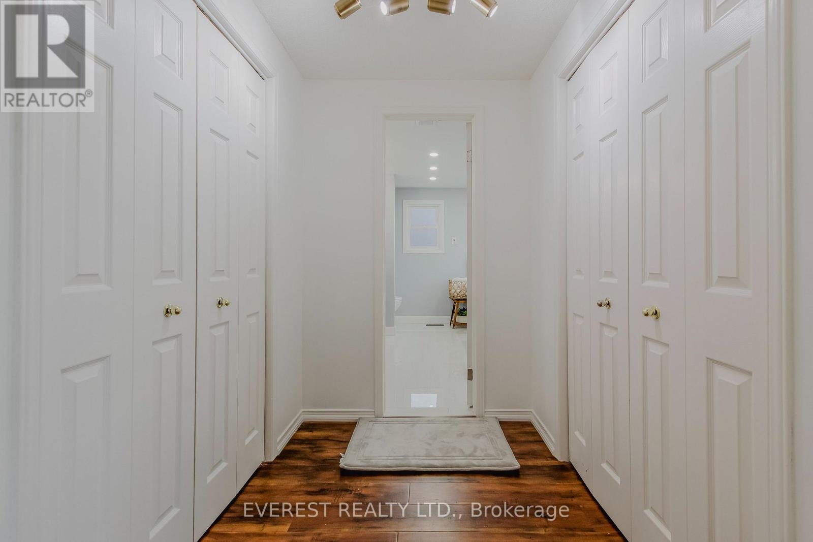 301 Sunnymeade Drive, Hamilton, Ontario  L9G 4L2 - Photo 15 - X12169990