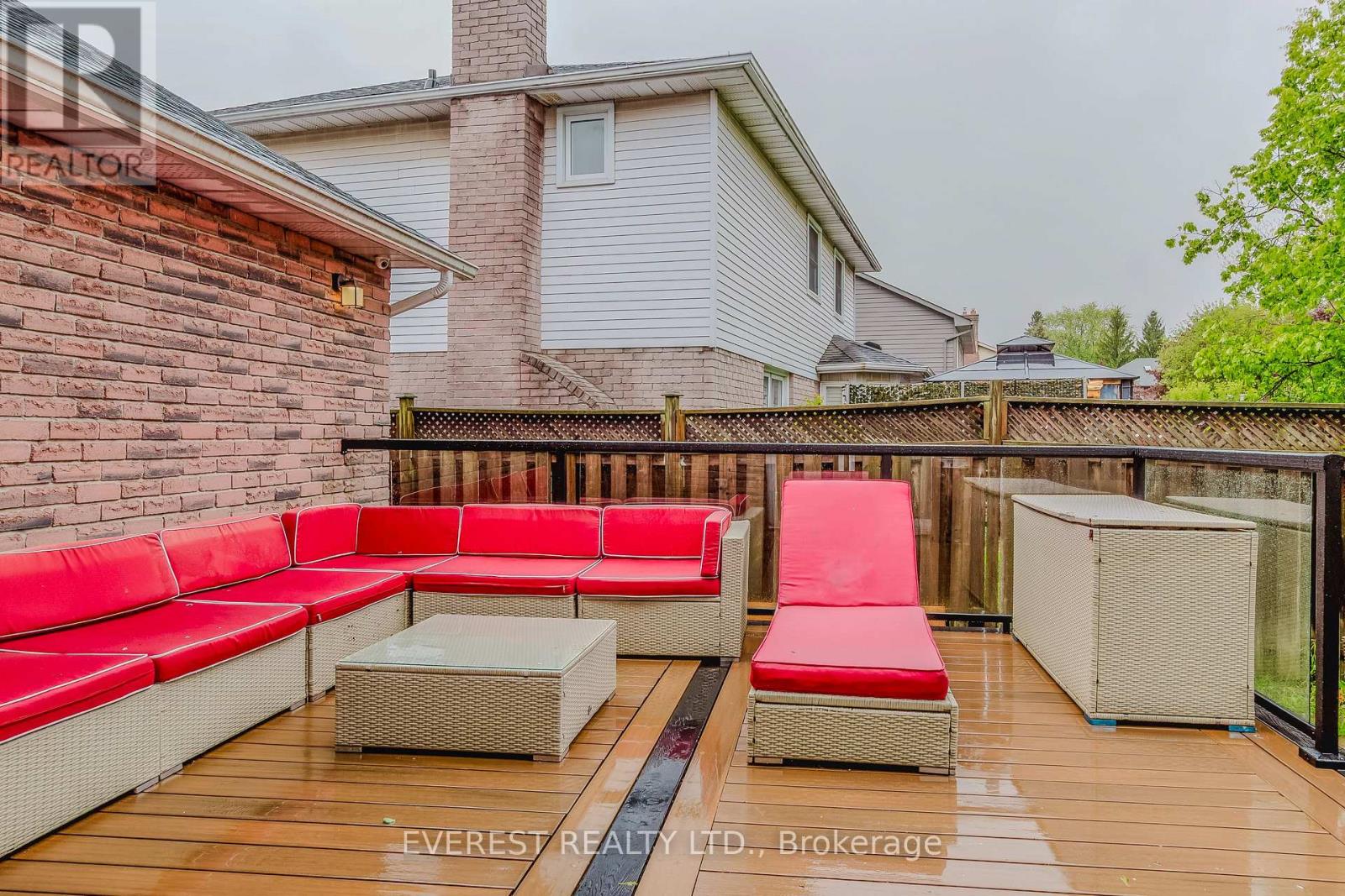 301 Sunnymeade Drive, Hamilton, Ontario  L9G 4L2 - Photo 42 - X12169990