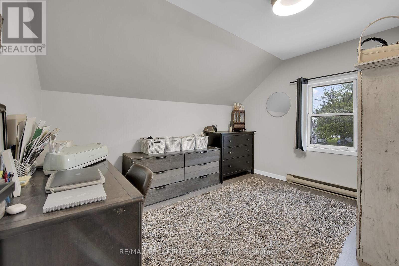 17 Erie Avenue N, Haldimand, Ontario  N0A 1G0 - Photo 20 - X12170032