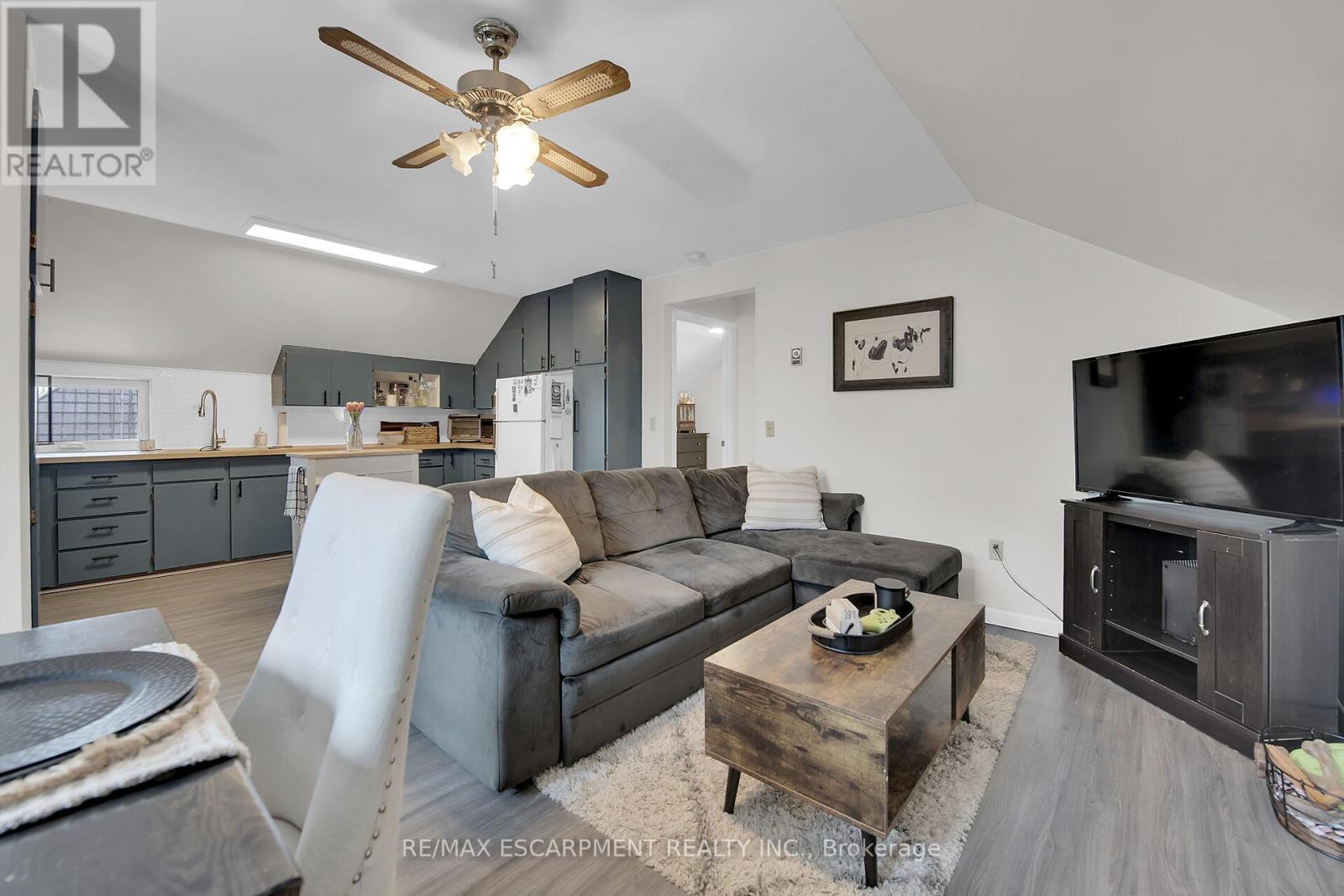 17 Erie Avenue N, Haldimand, Ontario  N0A 1G0 - Photo 5 - X12170032