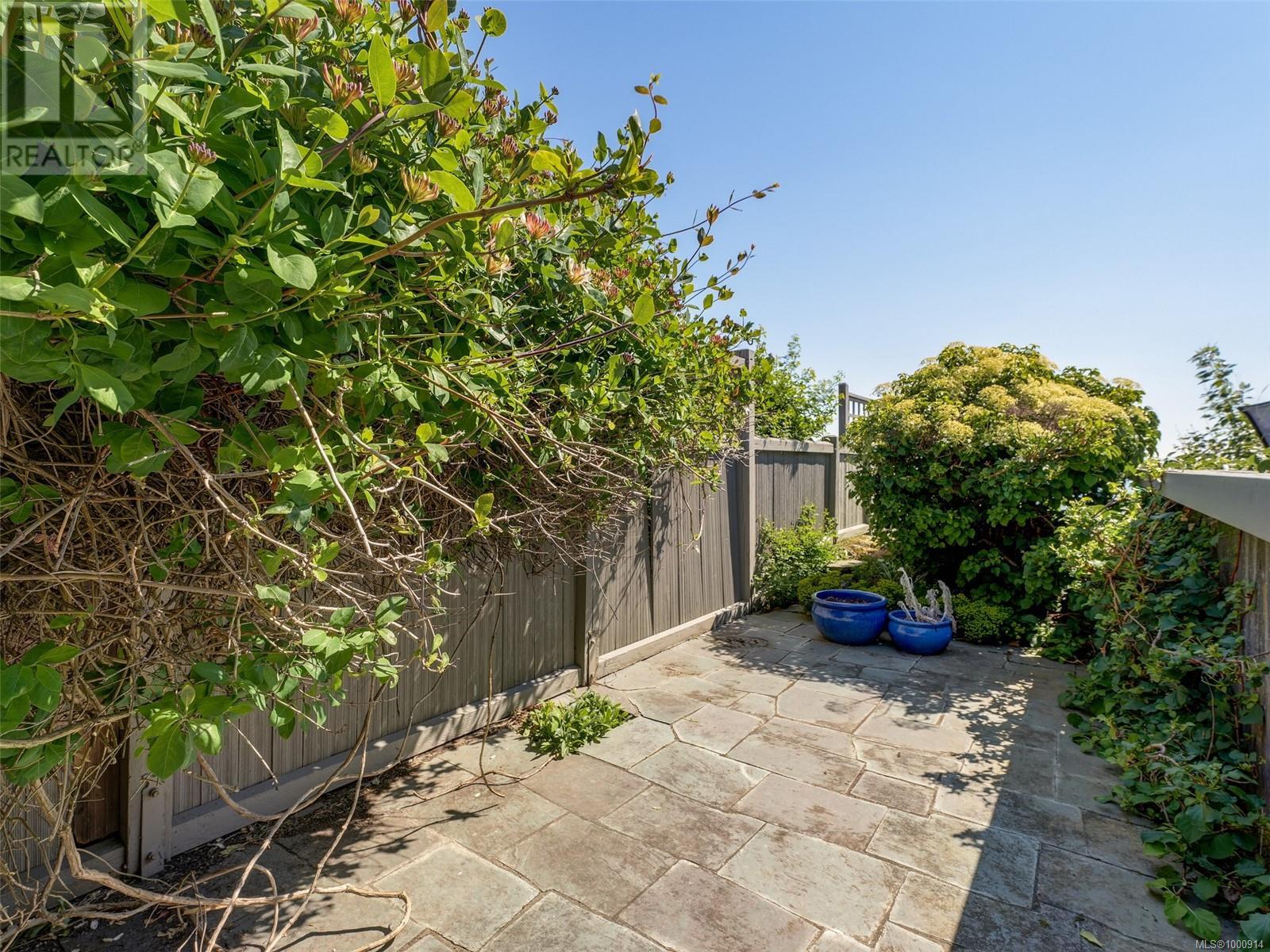 101 1211 Beach Dr, Oak Bay, British Columbia  V8S 2N4 - Photo 27 - 1000914