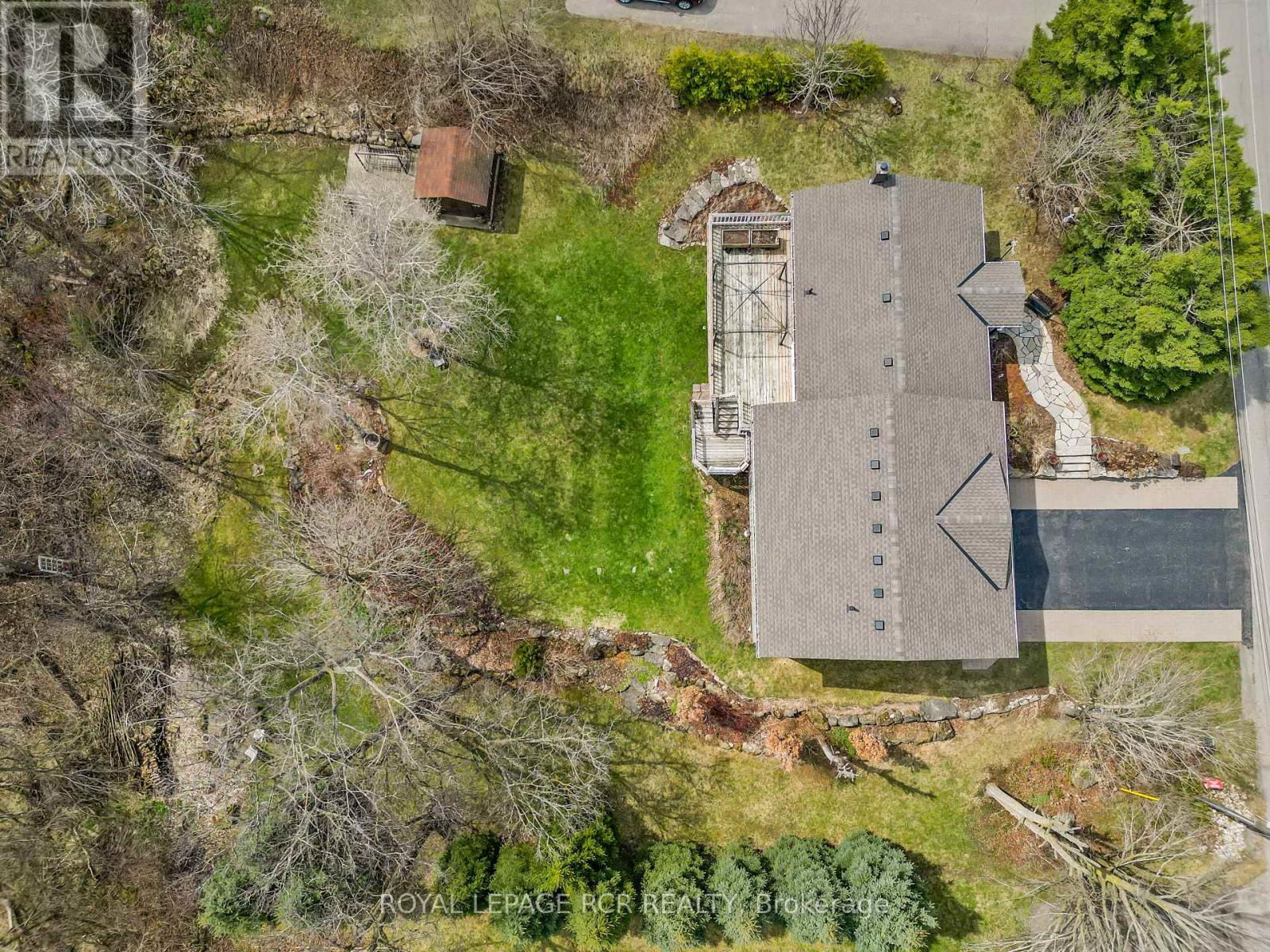 17 King Street, Caledon, Ontario  L7K 0C5 - Photo 34 - W12112395