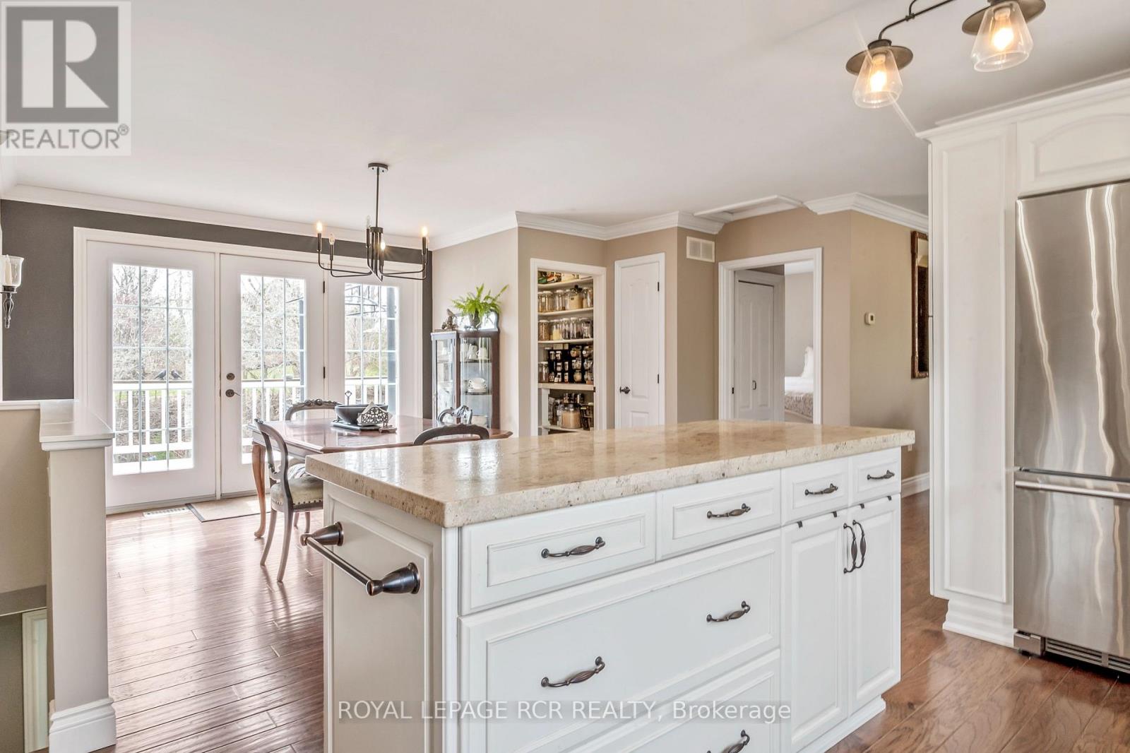 17 King Street, Caledon, Ontario  L7K 0C5 - Photo 11 - W12112395