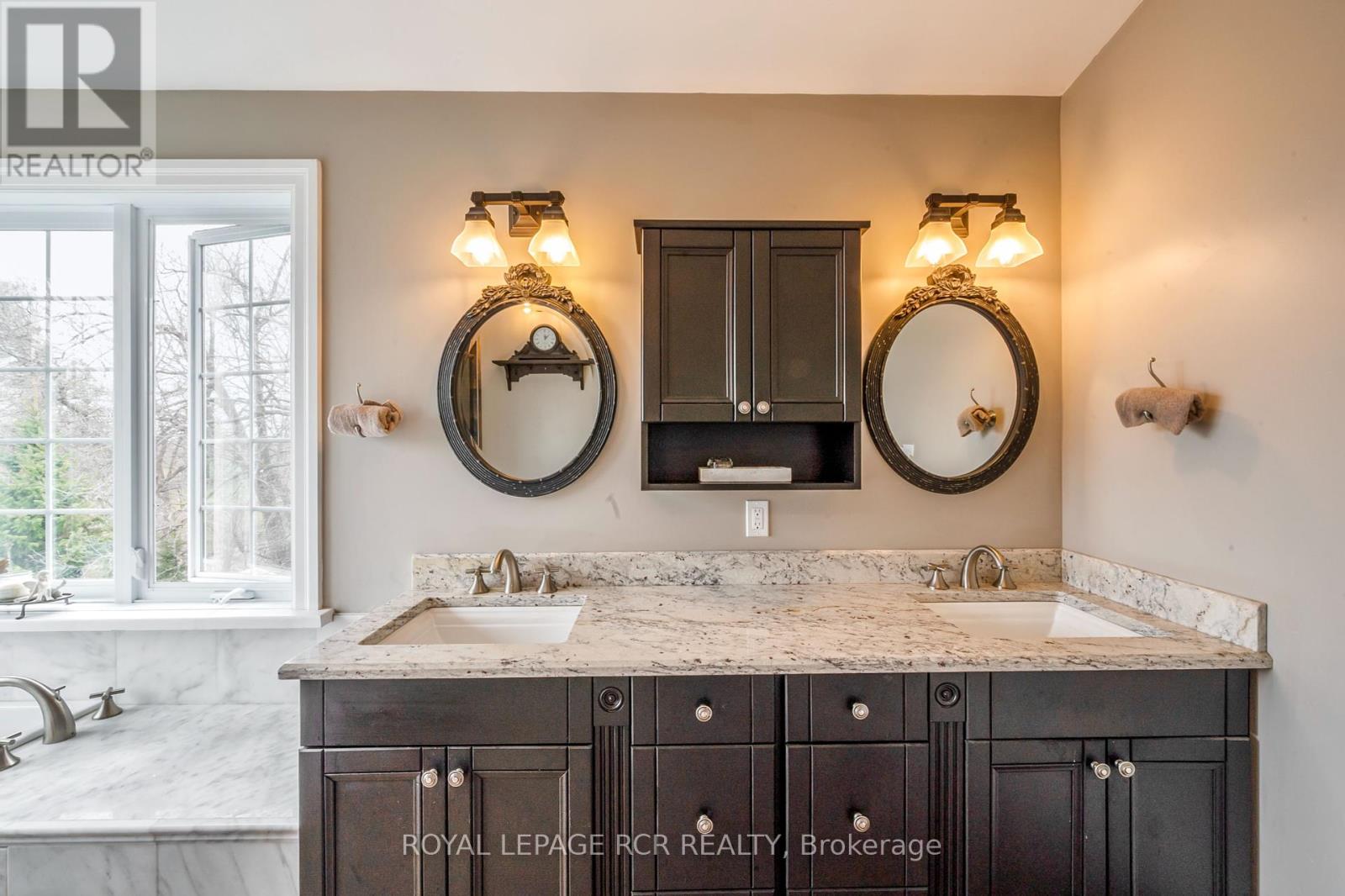17 King Street, Caledon, Ontario  L7K 0C5 - Photo 23 - W12112395
