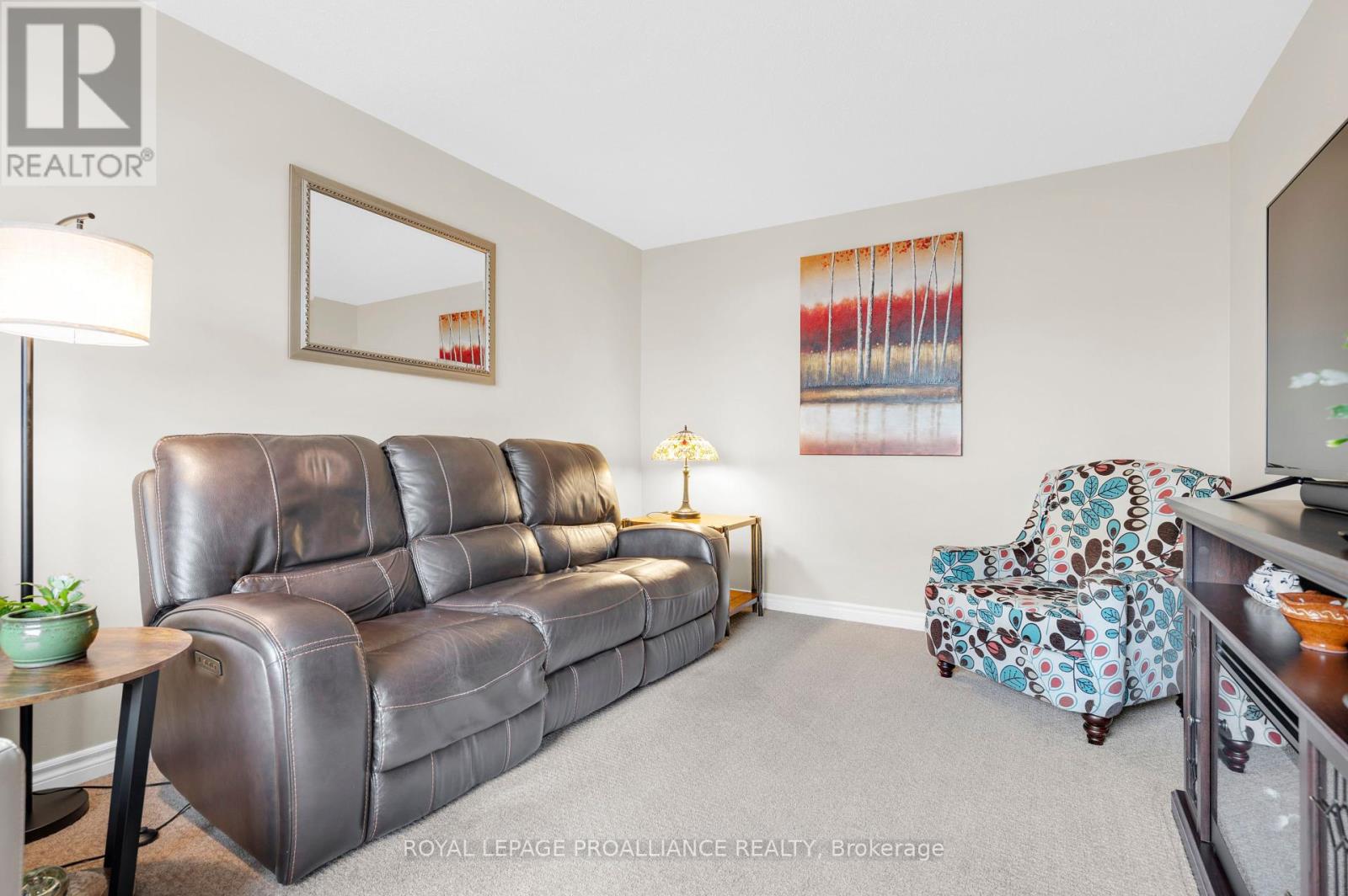 31 - 17 Tracey Park Drive, Belleville, Ontario  K8P 4R5 - Photo 16 - X12169953