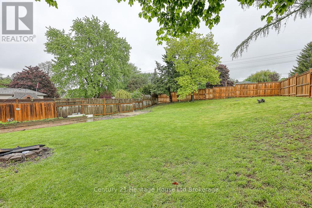 2 Chippewa Avenue, Woodstock, Ontario N4T 1A1 - Photo 4 - X12170217