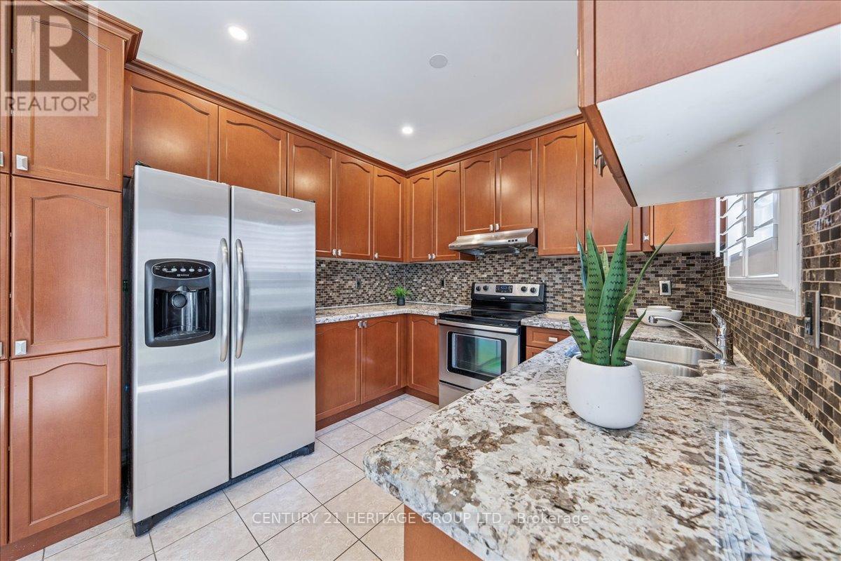 22 Horsley Court, Aurora, Ontario  L4G 0H7 - Photo 16 - N12169859