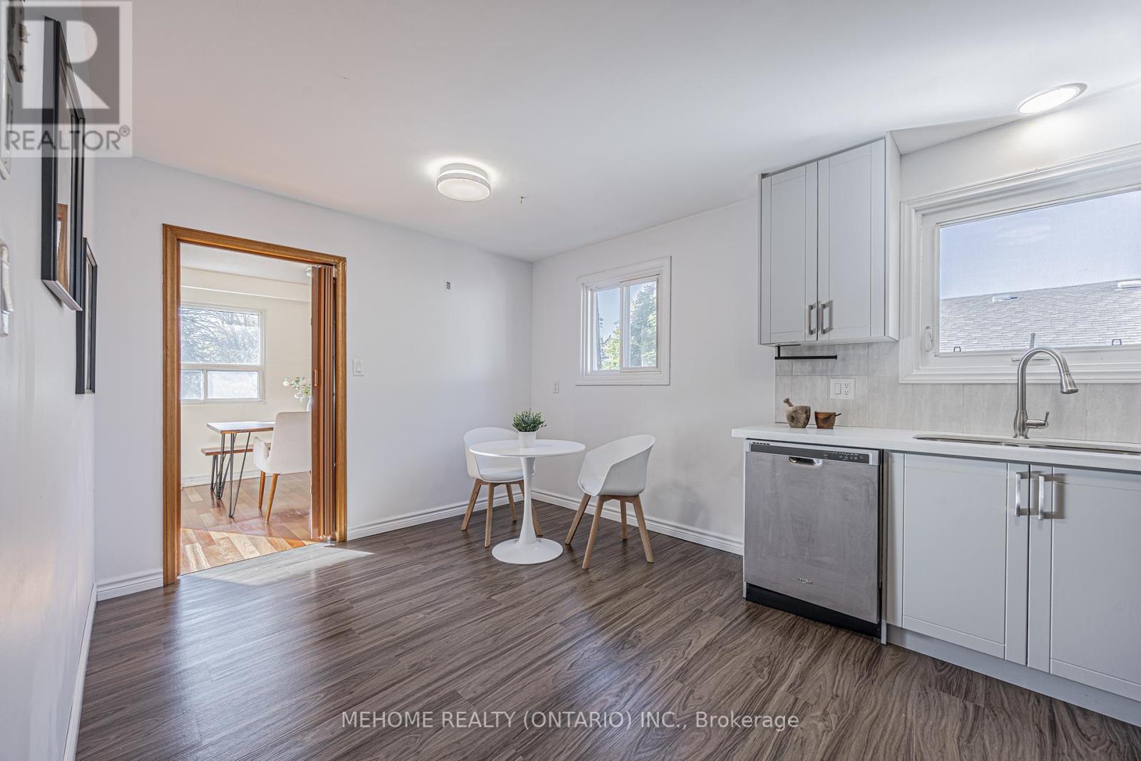 55 Angus Drive, Toronto, Ontario  M2J 2W9 - Photo 12 - C12170092