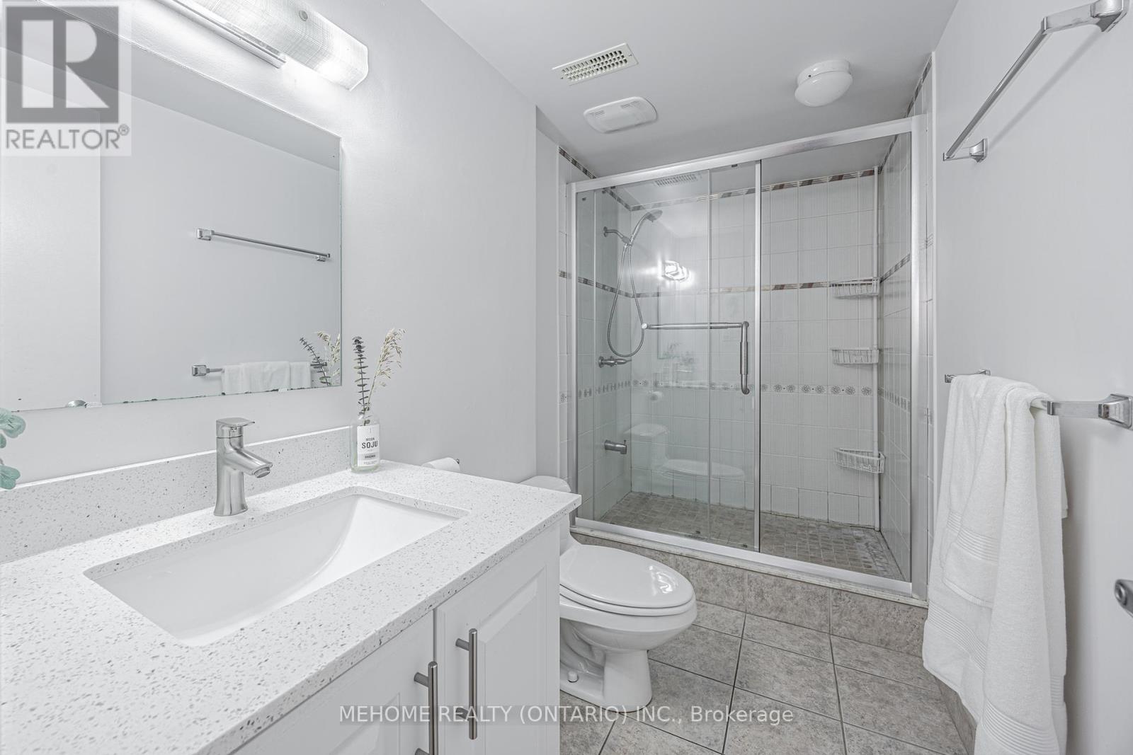 55 Angus Drive, Toronto, Ontario  M2J 2W9 - Photo 19 - C12170092
