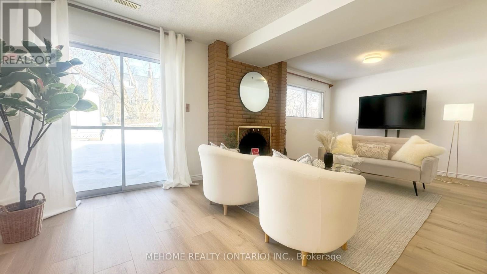 55 Angus Drive, Toronto, Ontario  M2J 2W9 - Photo 21 - C12170092