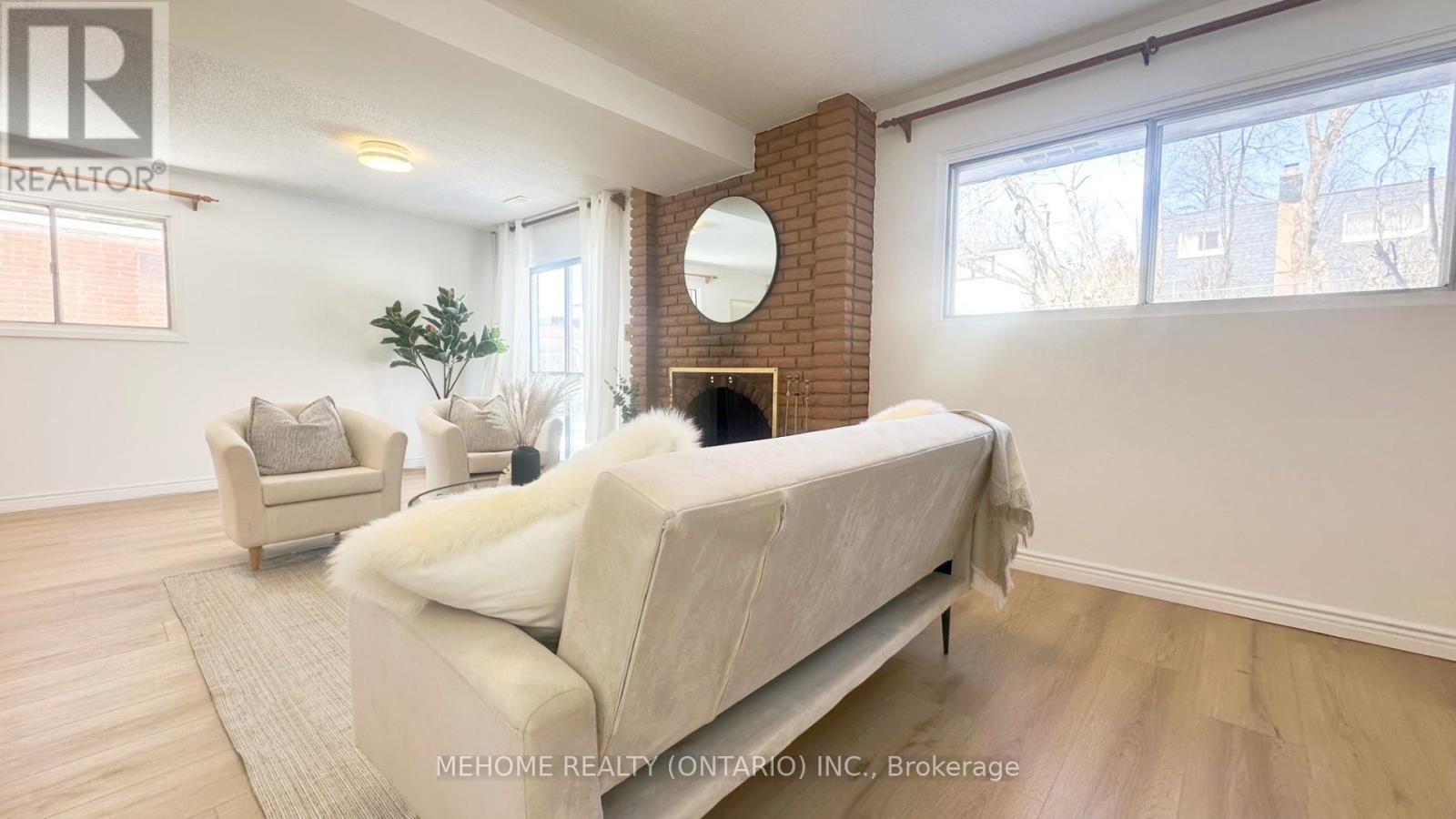 55 Angus Drive, Toronto, Ontario  M2J 2W9 - Photo 22 - C12170092