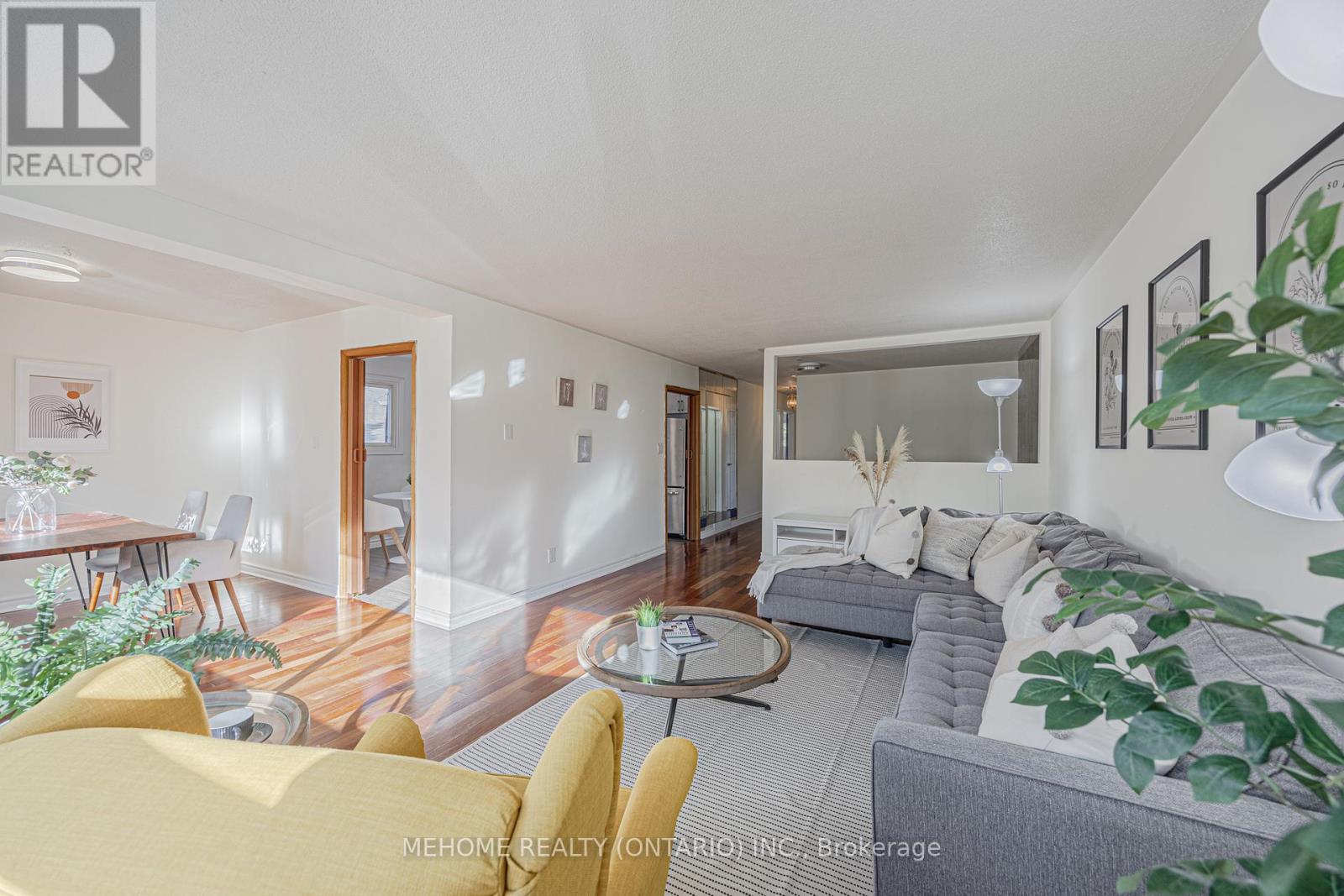 55 Angus Drive, Toronto, Ontario  M2J 2W9 - Photo 3 - C12170092