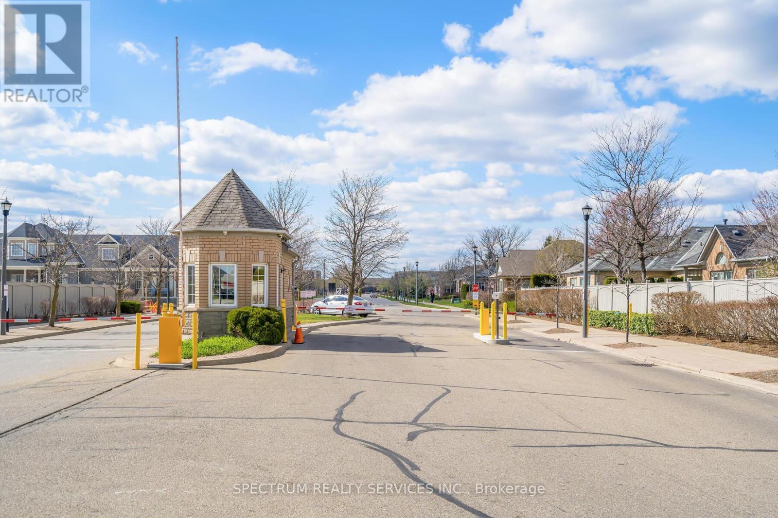 50 - 4 Clermiston Crescent, Brampton, Ontario  L6R 4C7 - Photo 46 - W12054620