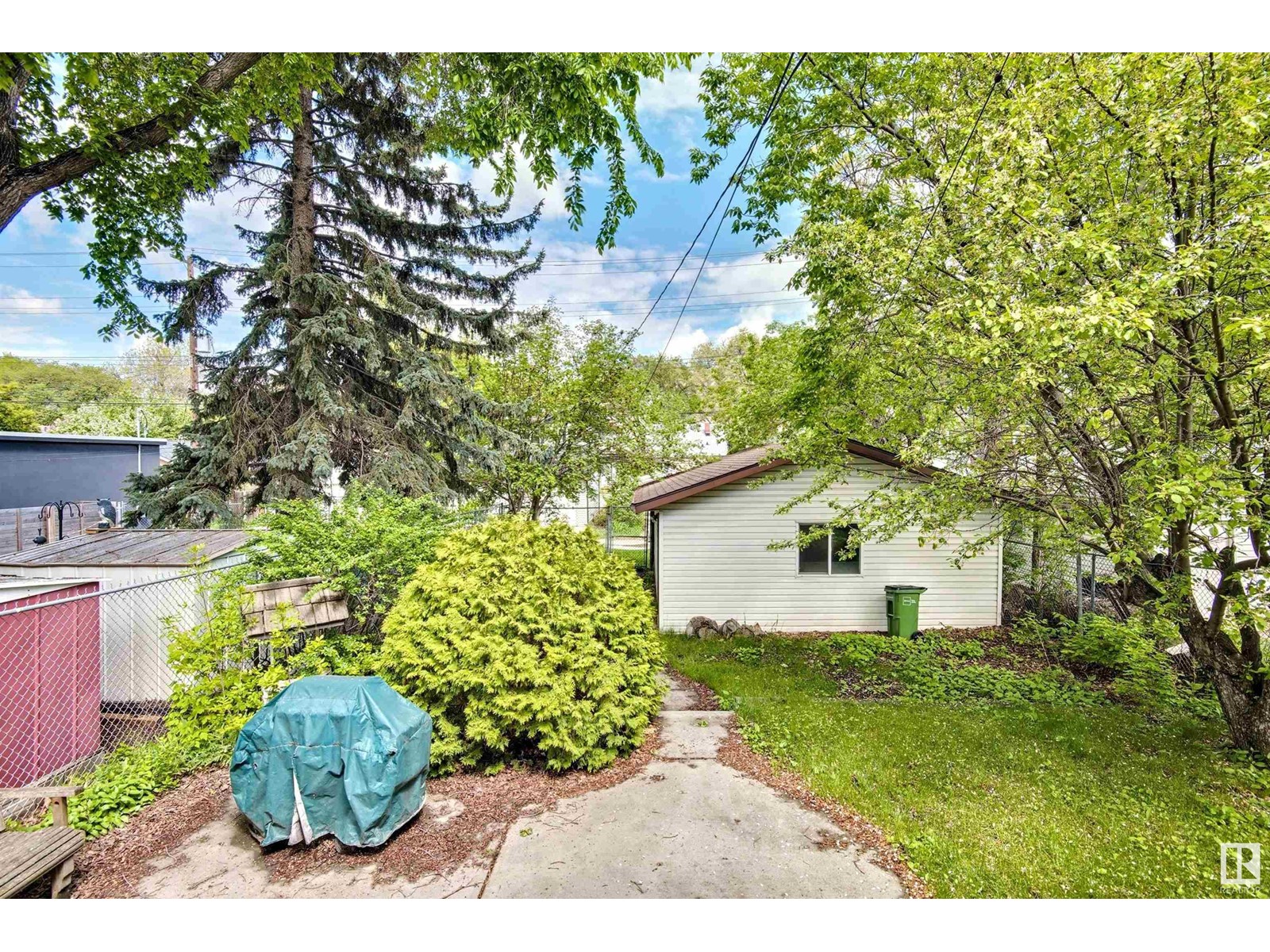 9712 80 Av Nw, Edmonton, Alberta  T6E 1S7 - Photo 4 - E4438220