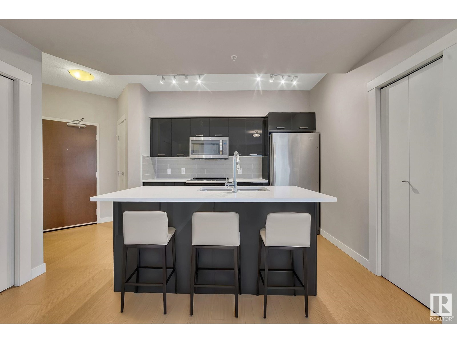 #1106 10410 102 Av Nw, Edmonton, Alberta  T5J 0E9 - Photo 3 - E4438221