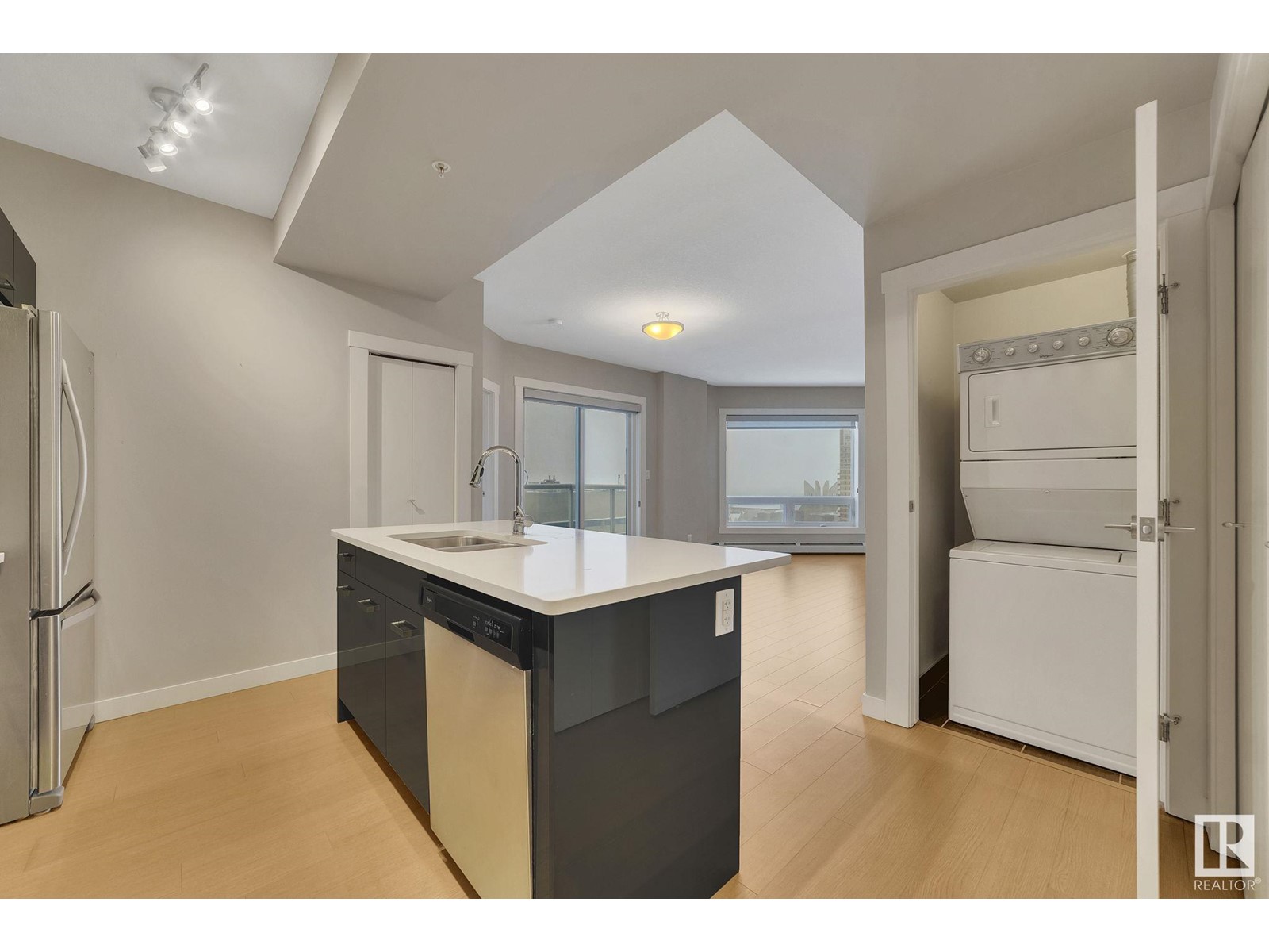 #1106 10410 102 Av Nw, Edmonton, Alberta  T5J 0E9 - Photo 4 - E4438221