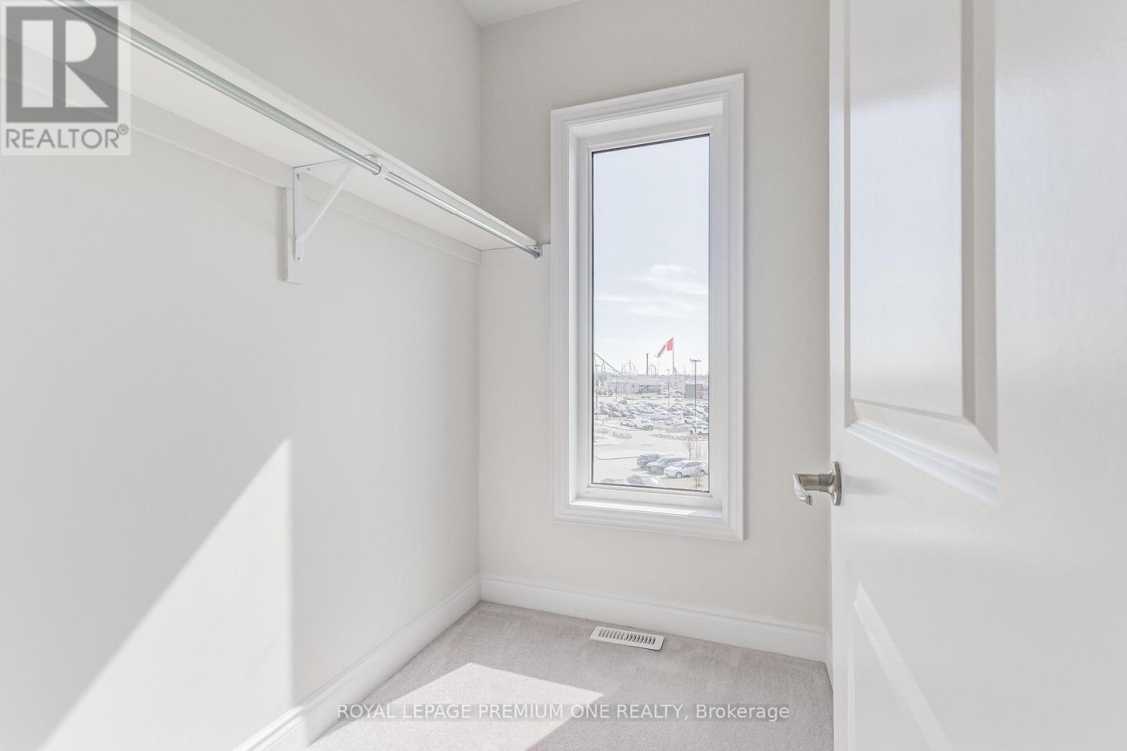 107 Tennant Circle, Vaughan, Ontario  L4H 5L5 - Photo 11 - N12170087
