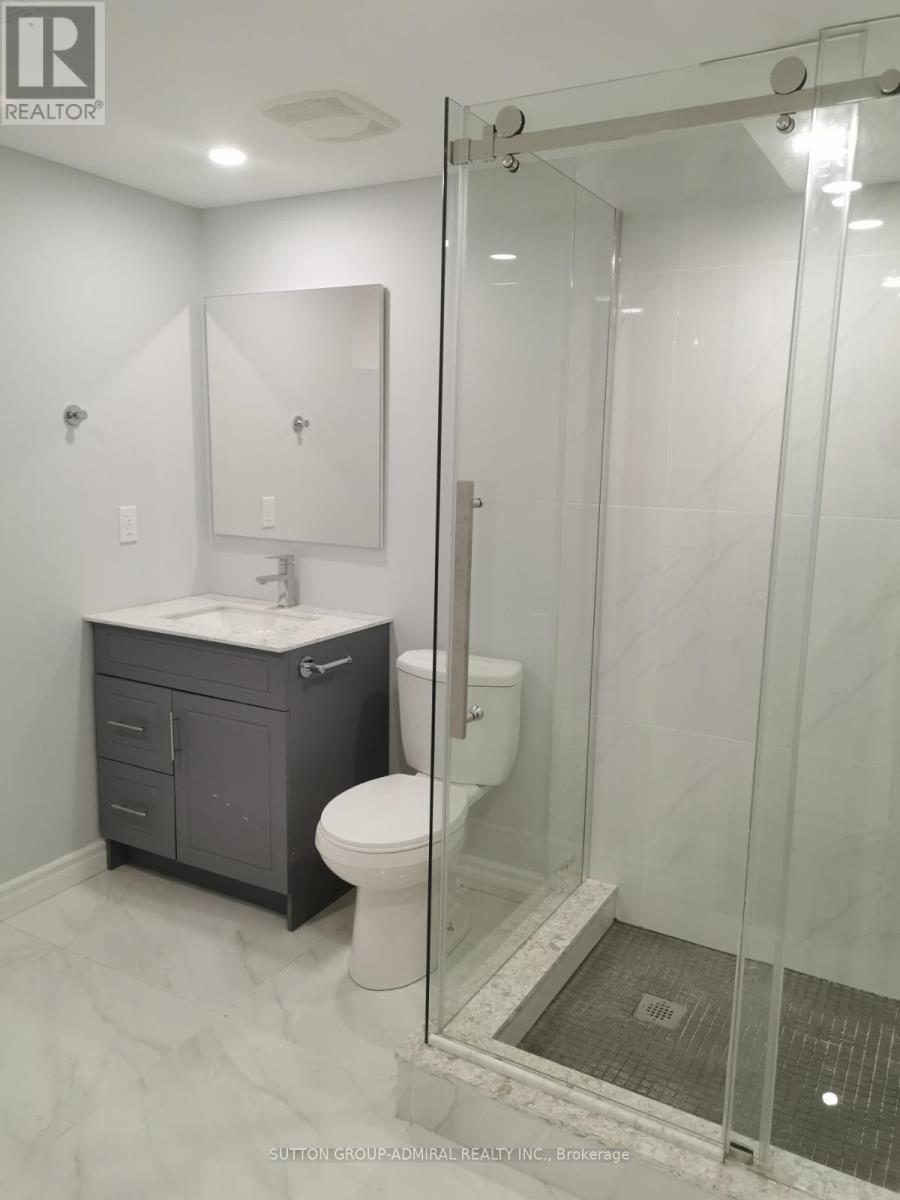 339 Brownridge Drive, Vaughan (Brownridge), Ontario  L4J 5X1 - Photo 4 - N12170096