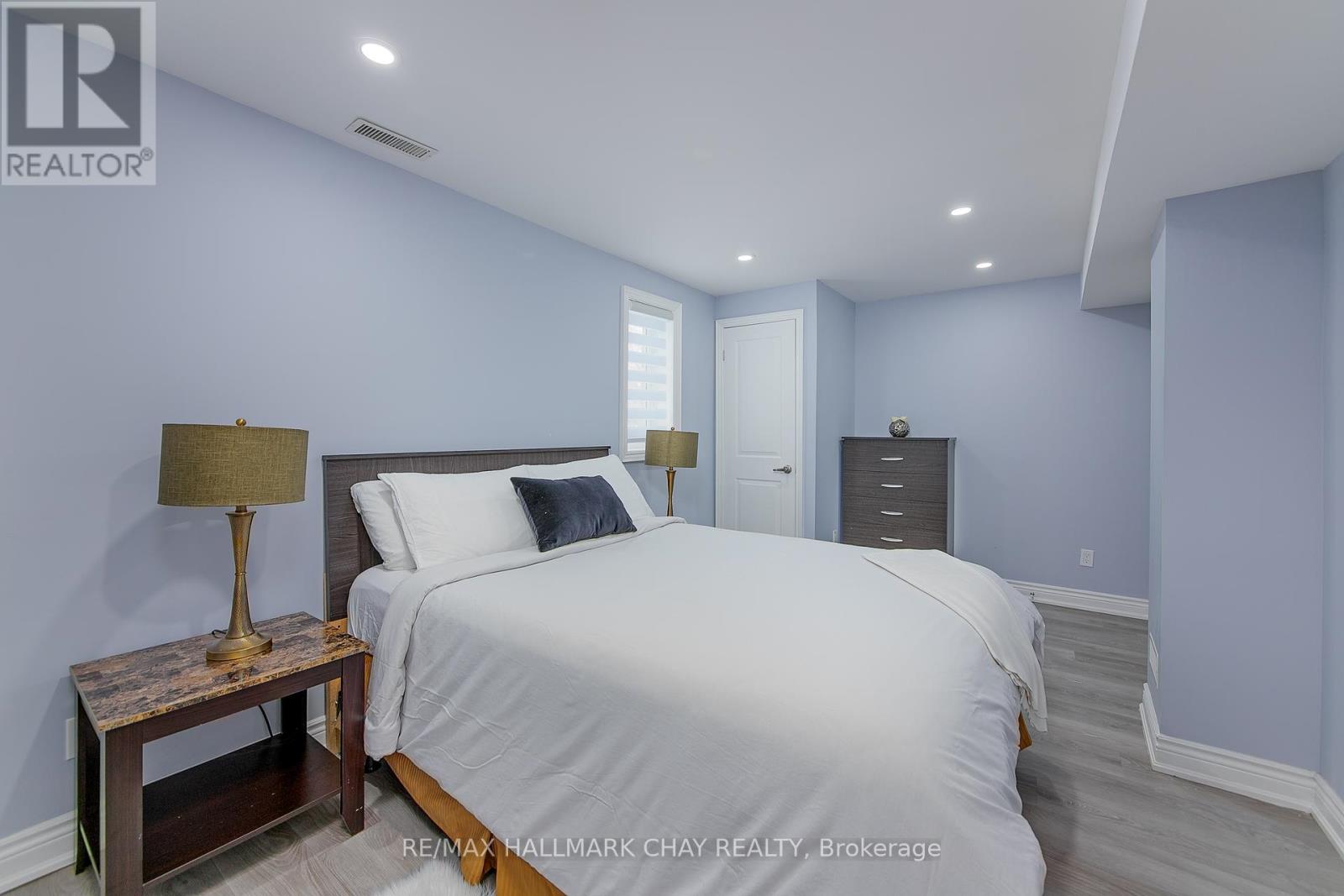 B1 - 896 John Street, Innisfil, Ontario  L0L 1K0 - Photo 17 - N12170129