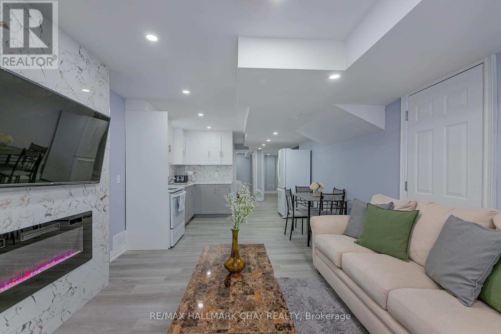 B1 - 896 John Street, Innisfil (Churchill), Ontario  L0L 1K0 - Photo 4 - N12170129