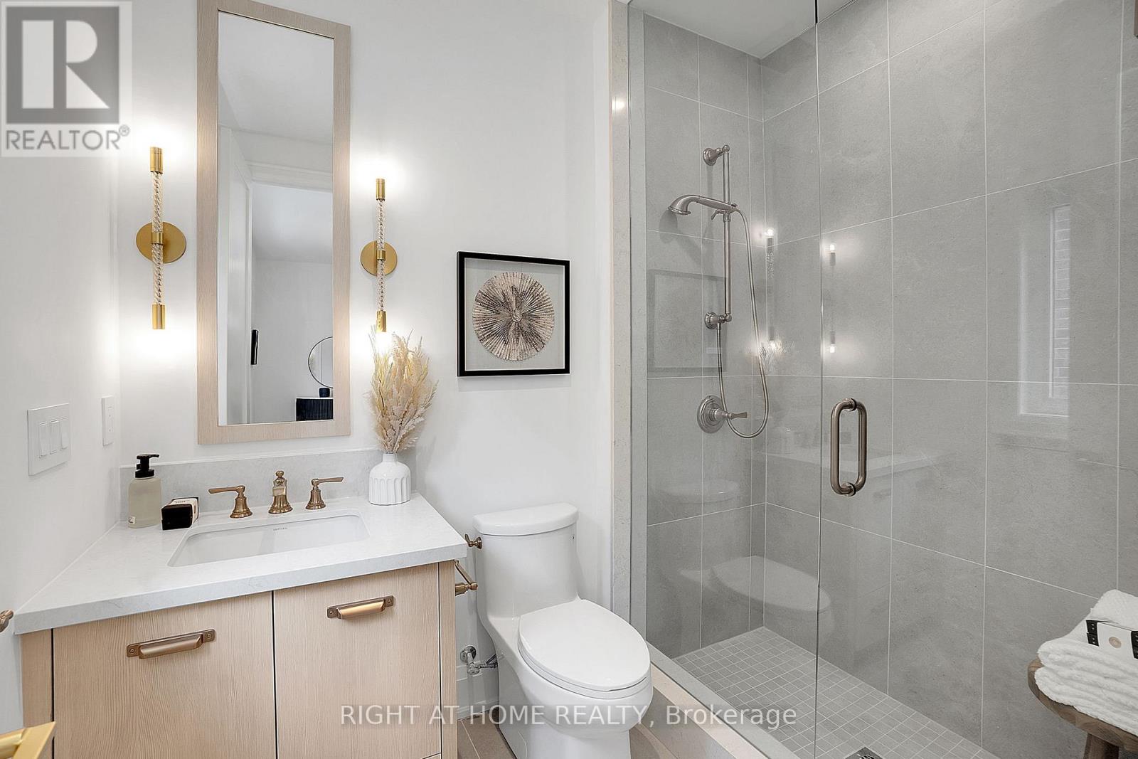 53b Puccini Drive, Richmond Hill, Ontario  L4E 2Y7 - Photo 40 - N12170227