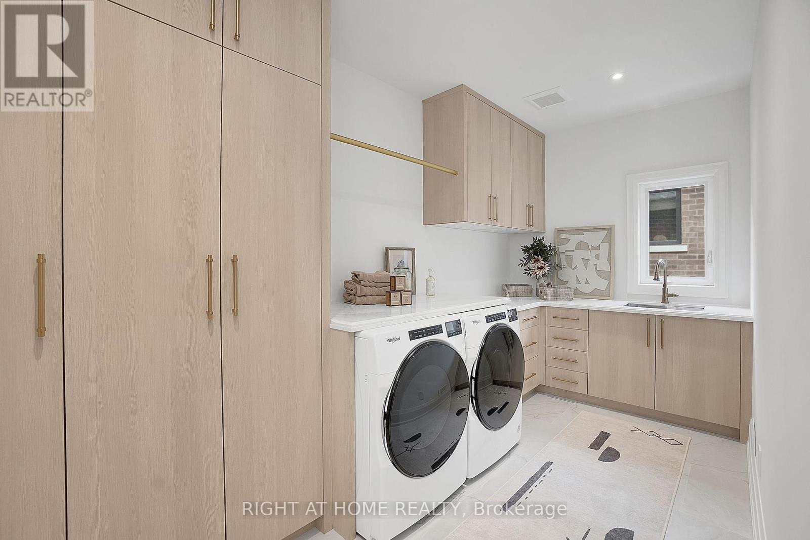 53b Puccini Drive, Richmond Hill, Ontario  L4E 2Y7 - Photo 41 - N12170227