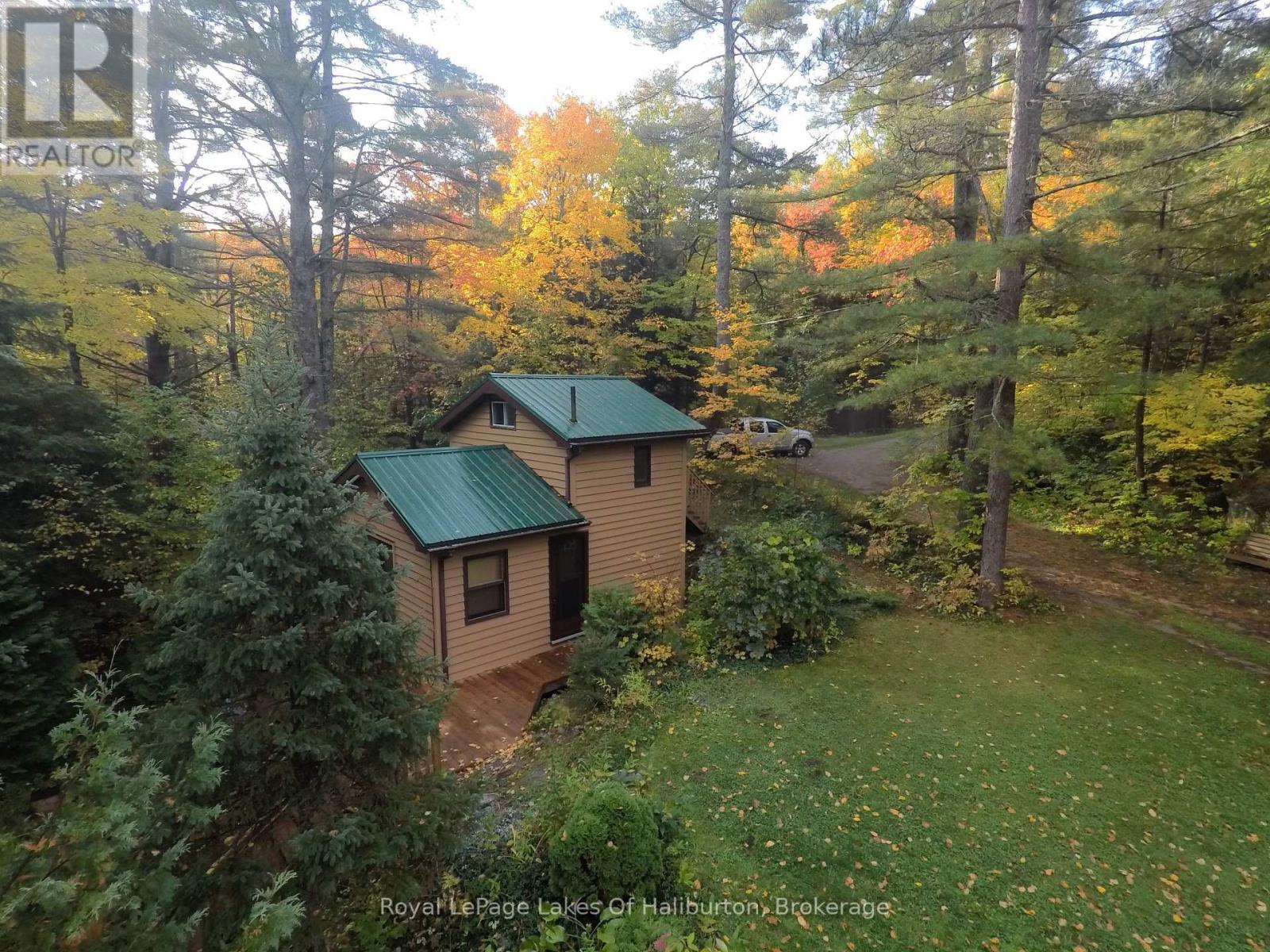 1029 Cam-Walt Trail, Minden Hills, Ontario  K0M 2K0 - Photo 29 - X12166173