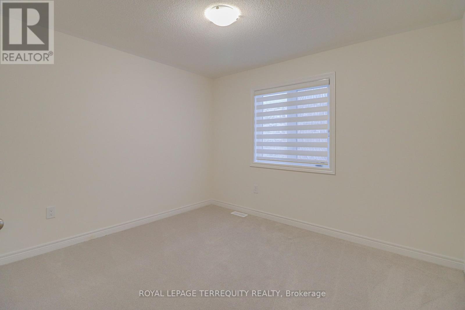 3915 Koenig Road, Burlington, Ontario  L7M 0Z9 - Photo 23 - W12167367