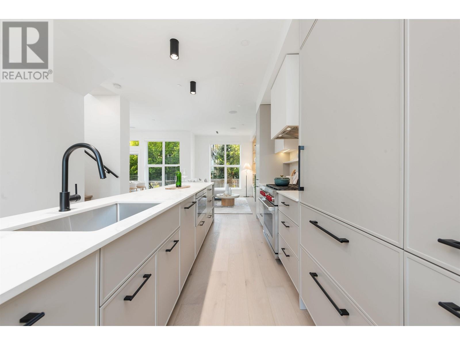 1493 W 52nd Avenue, Vancouver, British Columbia  V6P 1H6 - Photo 3 - R2999255