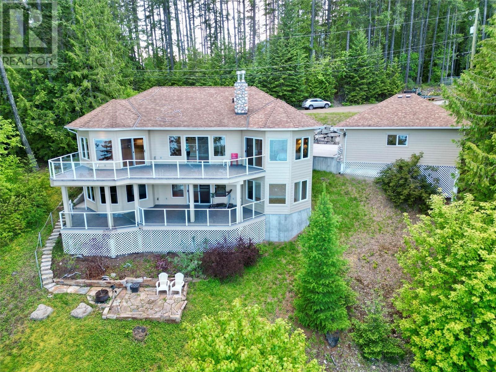 924 QUEENS Road, balfour, British Columbia