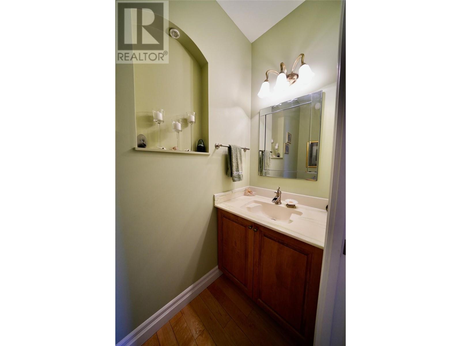 924 Queens Road, Balfour, British Columbia  V0G 1C0 - Photo 47 - 10349082