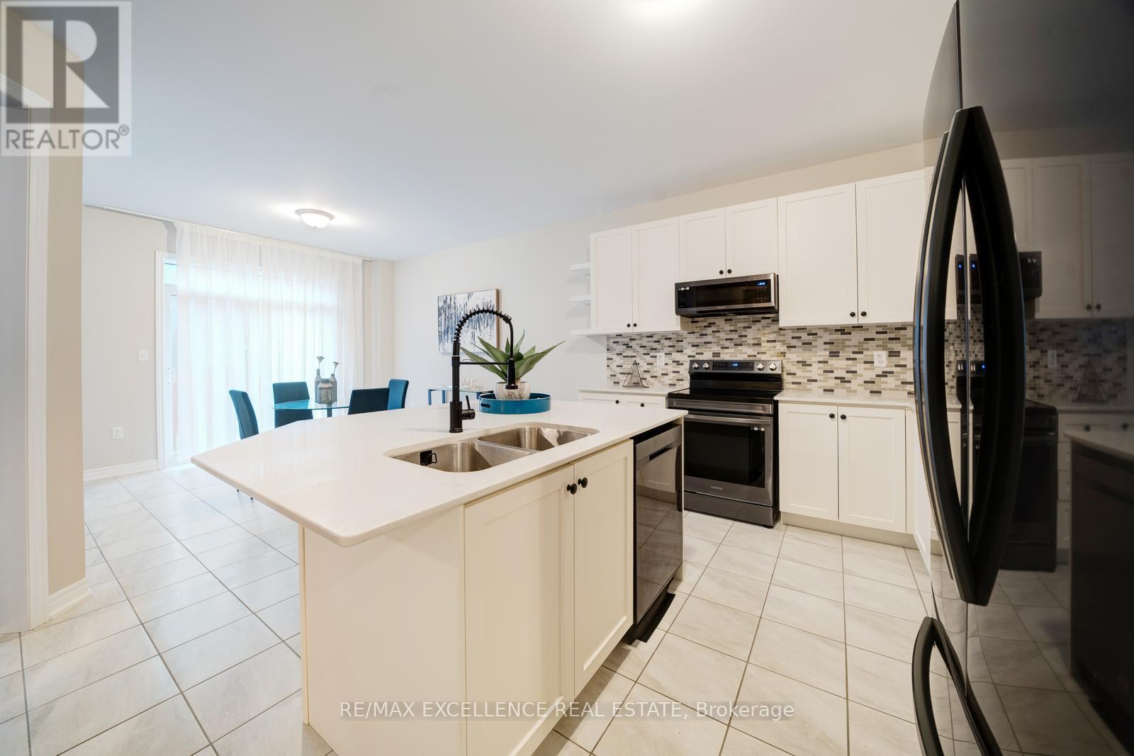 11 Gosset Road, Brampton, Ontario  L7A 5J9 - Photo 15 - W12170049