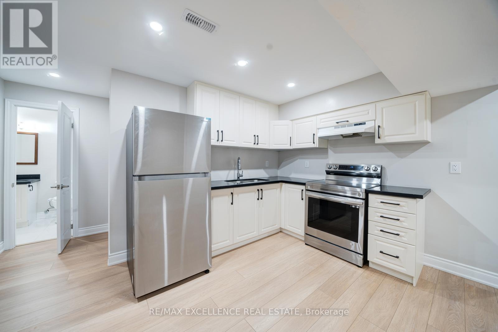 11 Gosset Road, Brampton, Ontario  L7A 5J9 - Photo 38 - W12170049