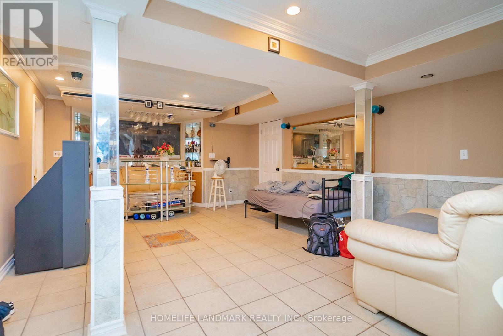 3211 Bloomfield Drive, Mississauga, Ontario  L5N 6V2 - Photo 24 - W12170051