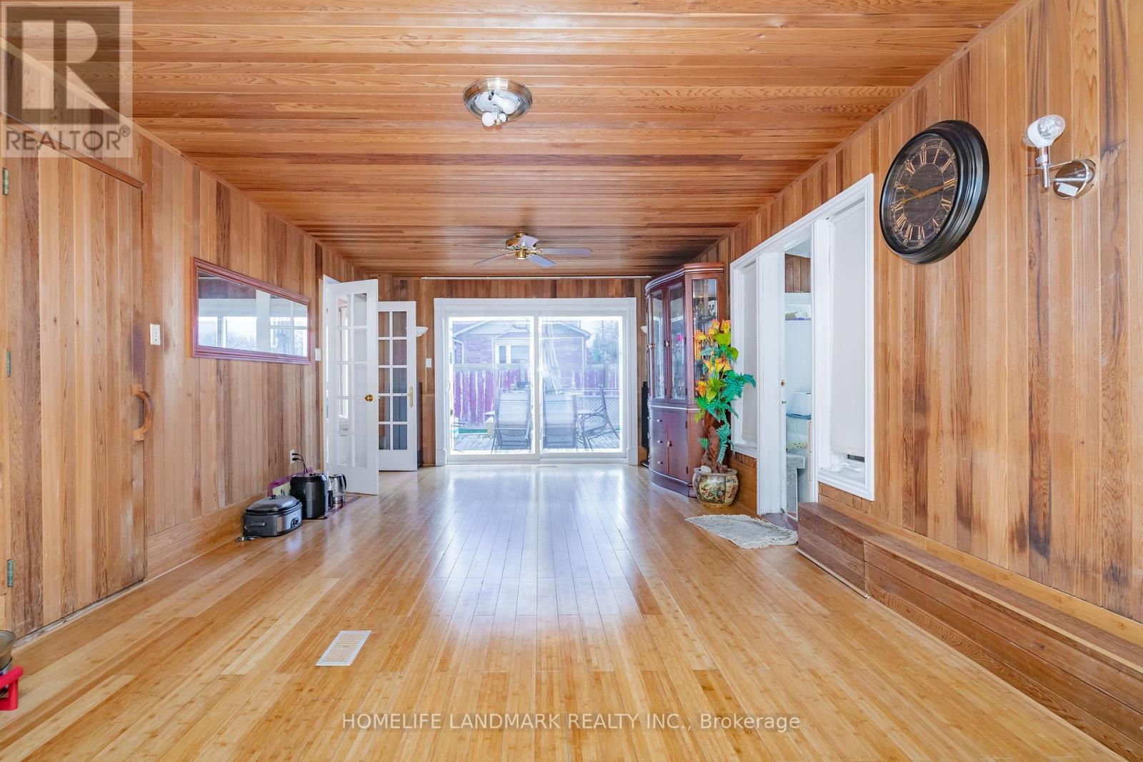 3211 Bloomfield Drive, Mississauga, Ontario  L5N 6V2 - Photo 5 - W12170051