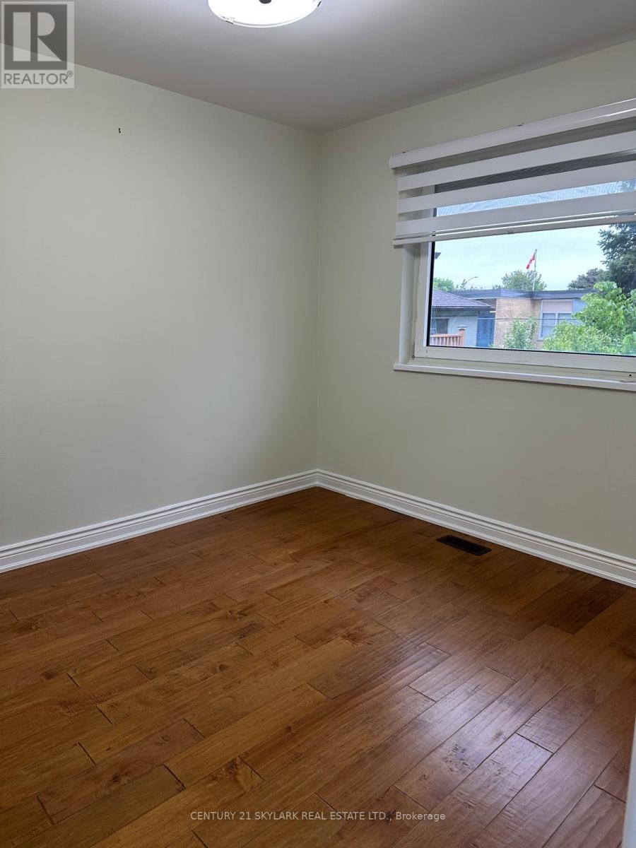 3331 Etude Drive, Mississauga, Ontario  L4T 1T4 - Photo 24 - W12170102