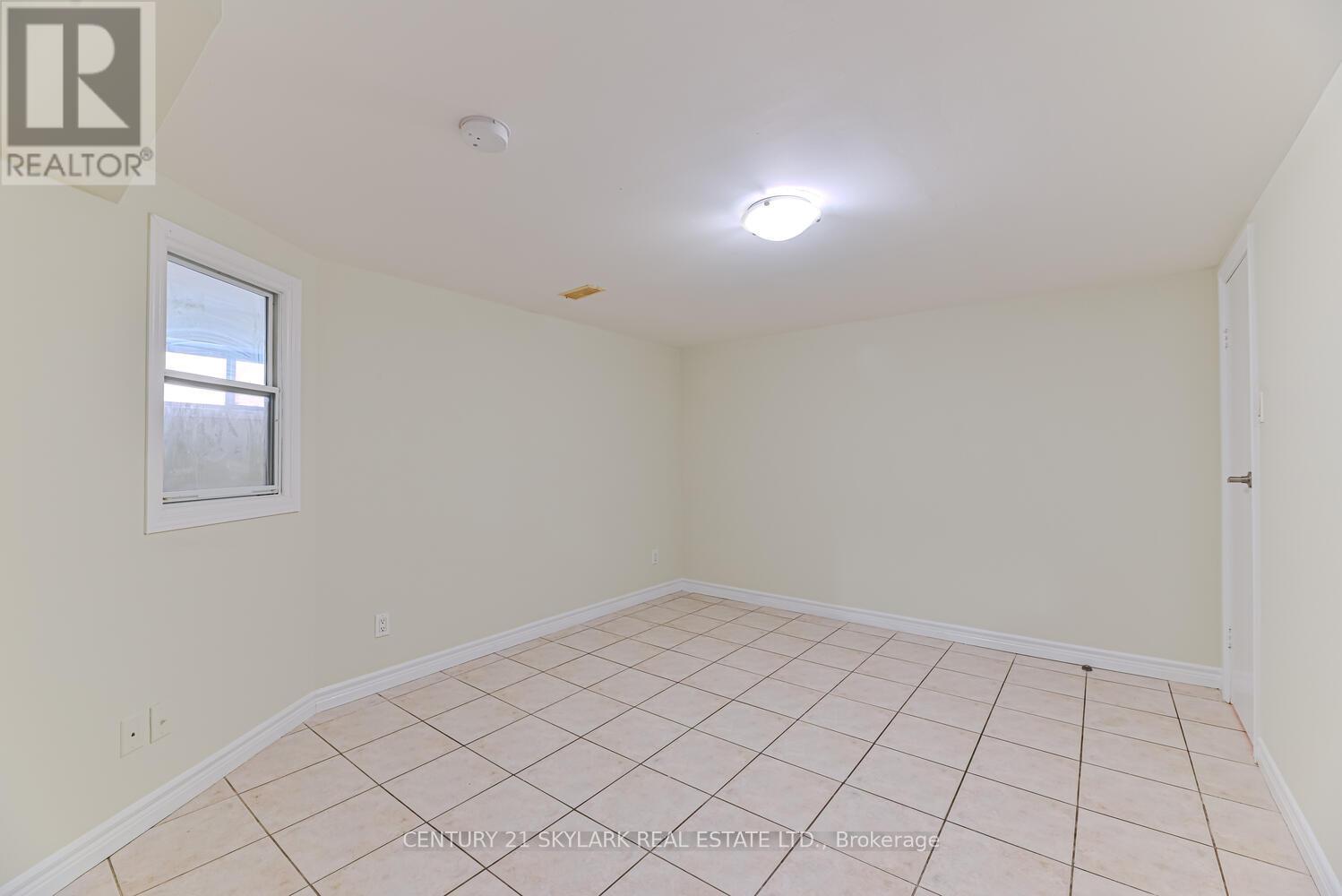 3331 Etude Drive, Mississauga, Ontario  L4T 1T4 - Photo 37 - W12170102