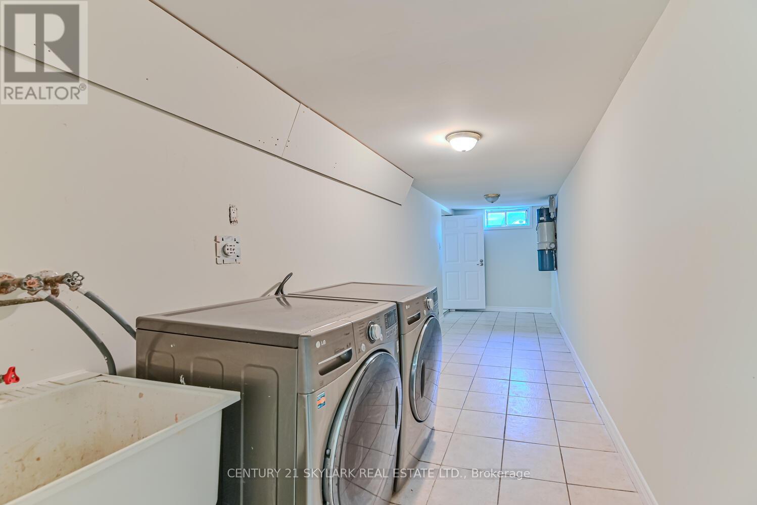 3331 Etude Drive, Mississauga, Ontario  L4T 1T4 - Photo 40 - W12170102