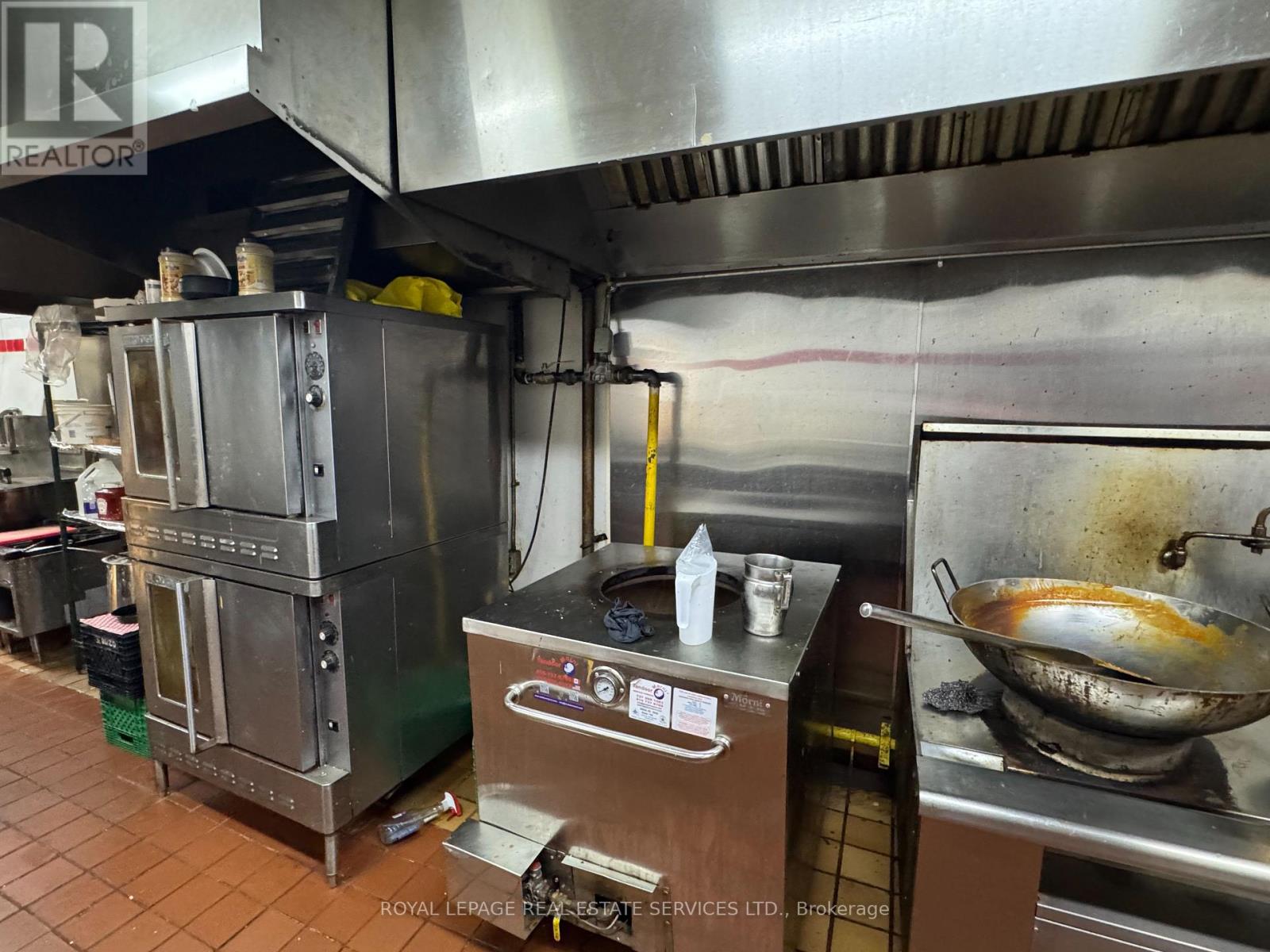 6430 Erin Mills Parkway, Mississauga, Ontario  L5N 3P3 - Photo 7 - W12170128