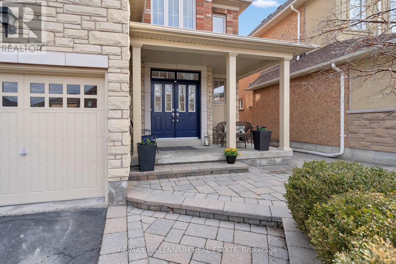 13 Belleville Drive, Brampton, Ontario  L6P 1V7 - Photo 2 - W12170145