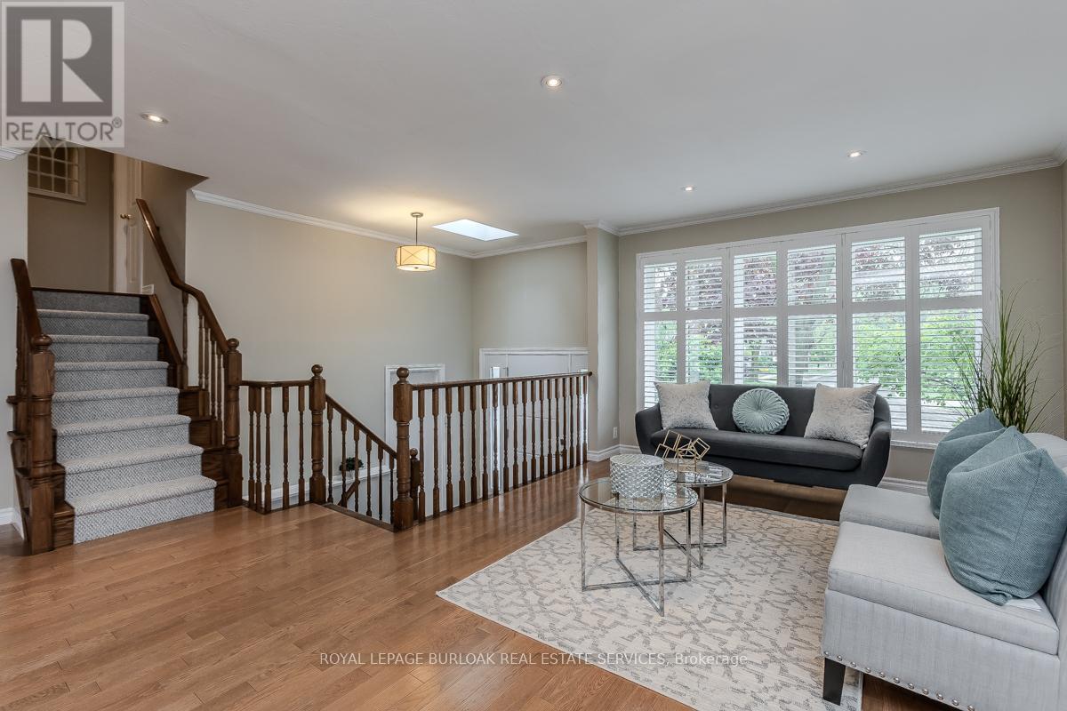 1128 Dowland Crescent, Burlington, Ontario  L7T 4C9 - Photo 20 - W12170147