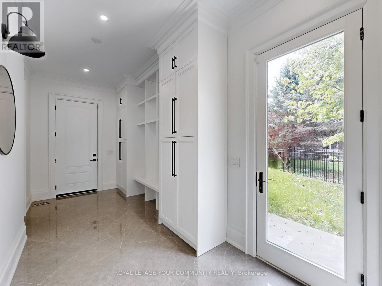 1257 Lakeshore Road W, Oakville, Ontario  L6L 1E7 - Photo 12 - W12170220