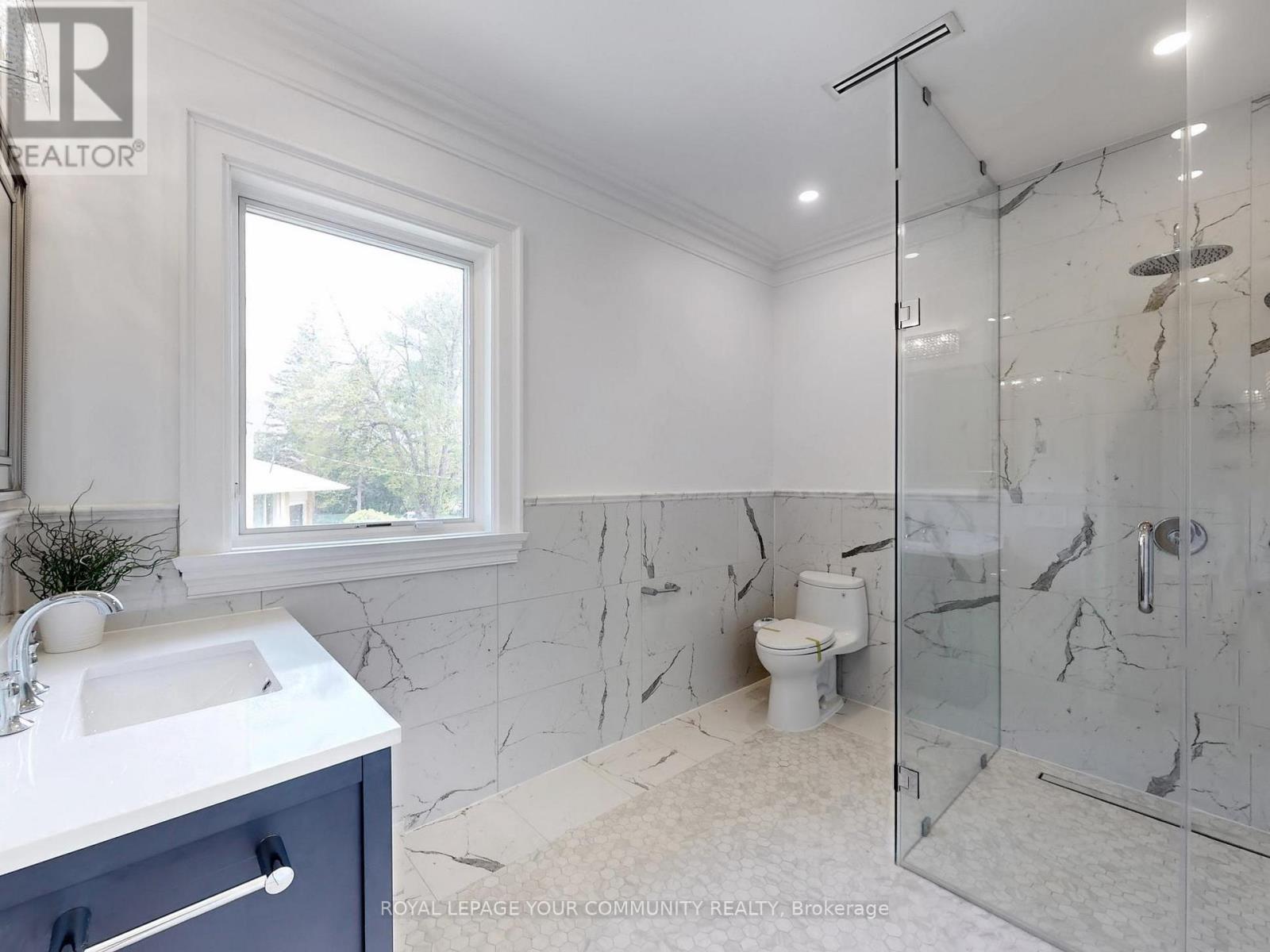 1257 Lakeshore Road W, Oakville, Ontario  L6L 1E7 - Photo 18 - W12170220