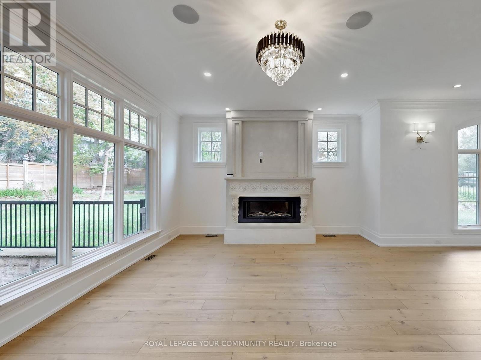 1257 Lakeshore Road W, Oakville, Ontario  L6L 1E7 - Photo 7 - W12170220