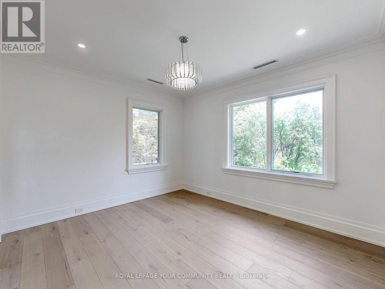 1257 Lakeshore Road W, Oakville, Ontario  L6L 1E7 - Photo 19 - W12170223