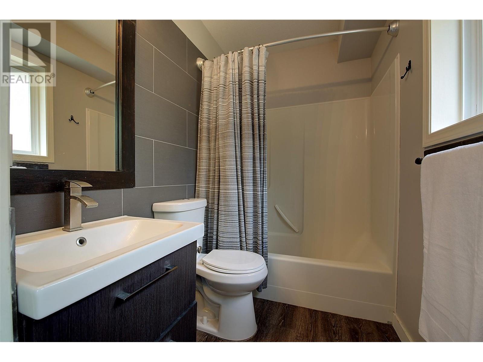 1129 James Hockey Place, Kelowna, British Columbia  V1X 7L2 - Photo 27 - 10349173
