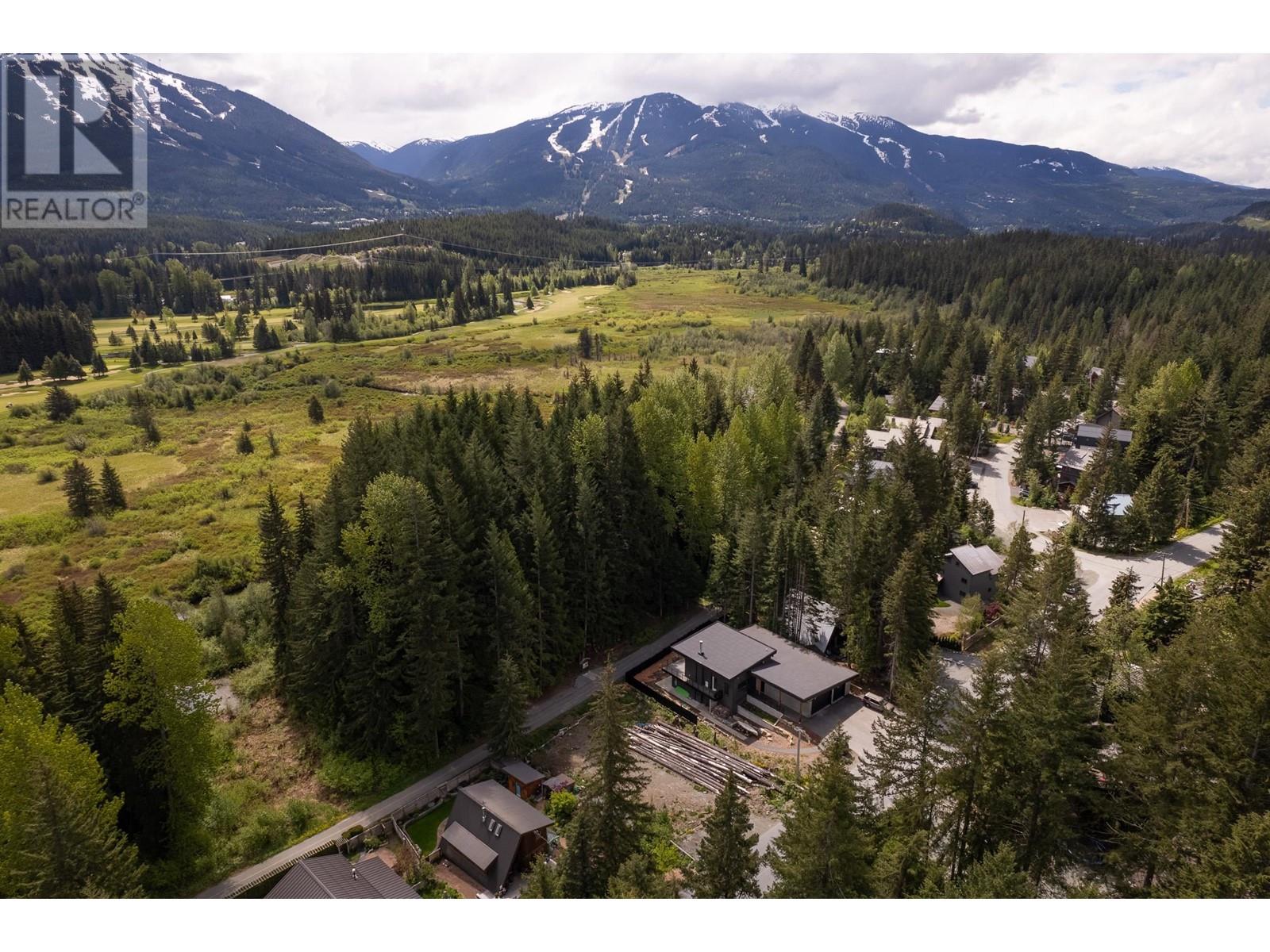 8354 Rainbow Drive, Whistler, British Columbia  V8E 0G1 - Photo 16 - R3006512