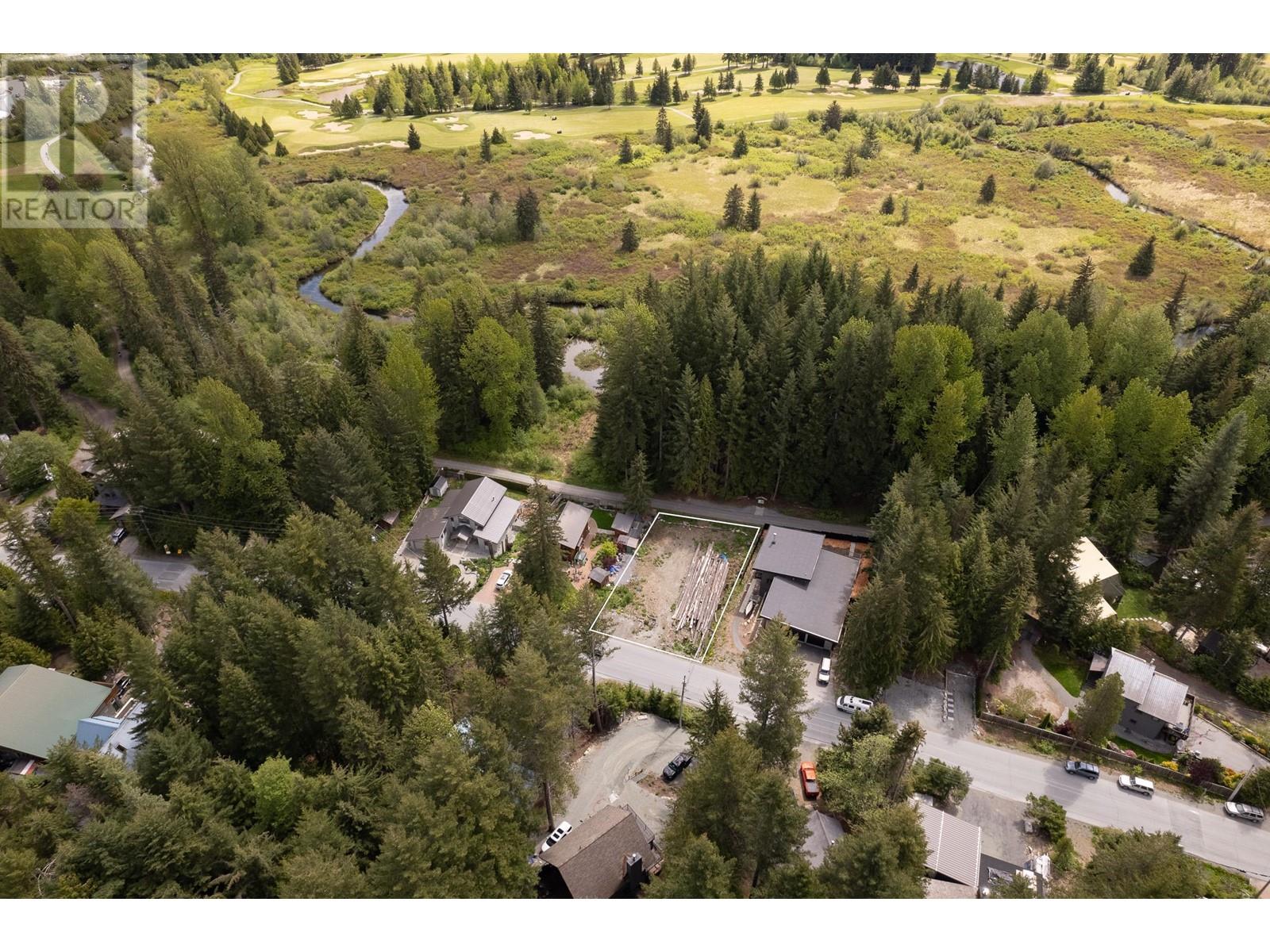 8354 Rainbow Drive, Whistler, British Columbia  V8E 0G1 - Photo 2 - R3006512