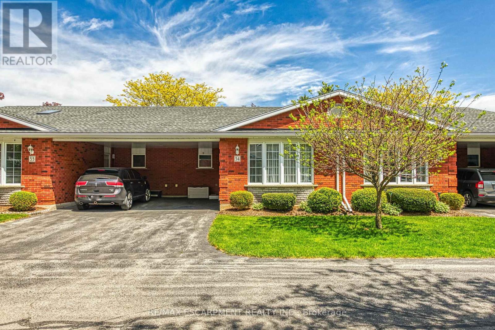 34 - 175 Victoria Street, Norfolk, Ontario  N3Y 5L8 - Photo 1 - X12170093