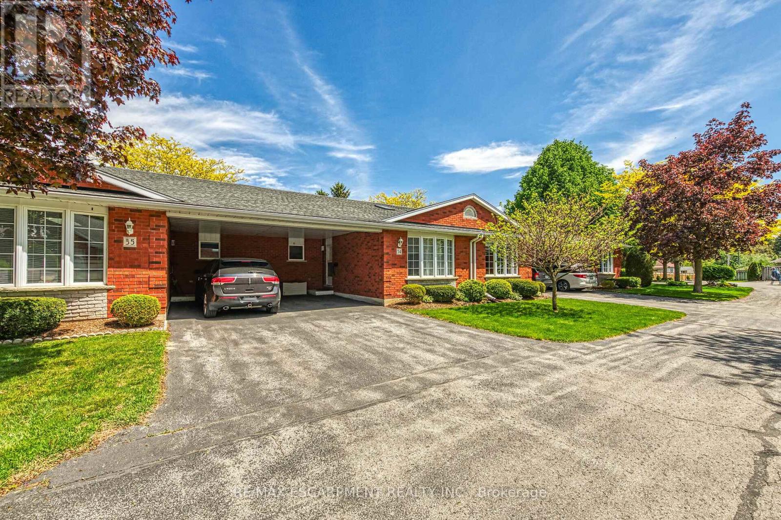34 - 175 Victoria Street, Norfolk, Ontario  N3Y 5L8 - Photo 2 - X12170093